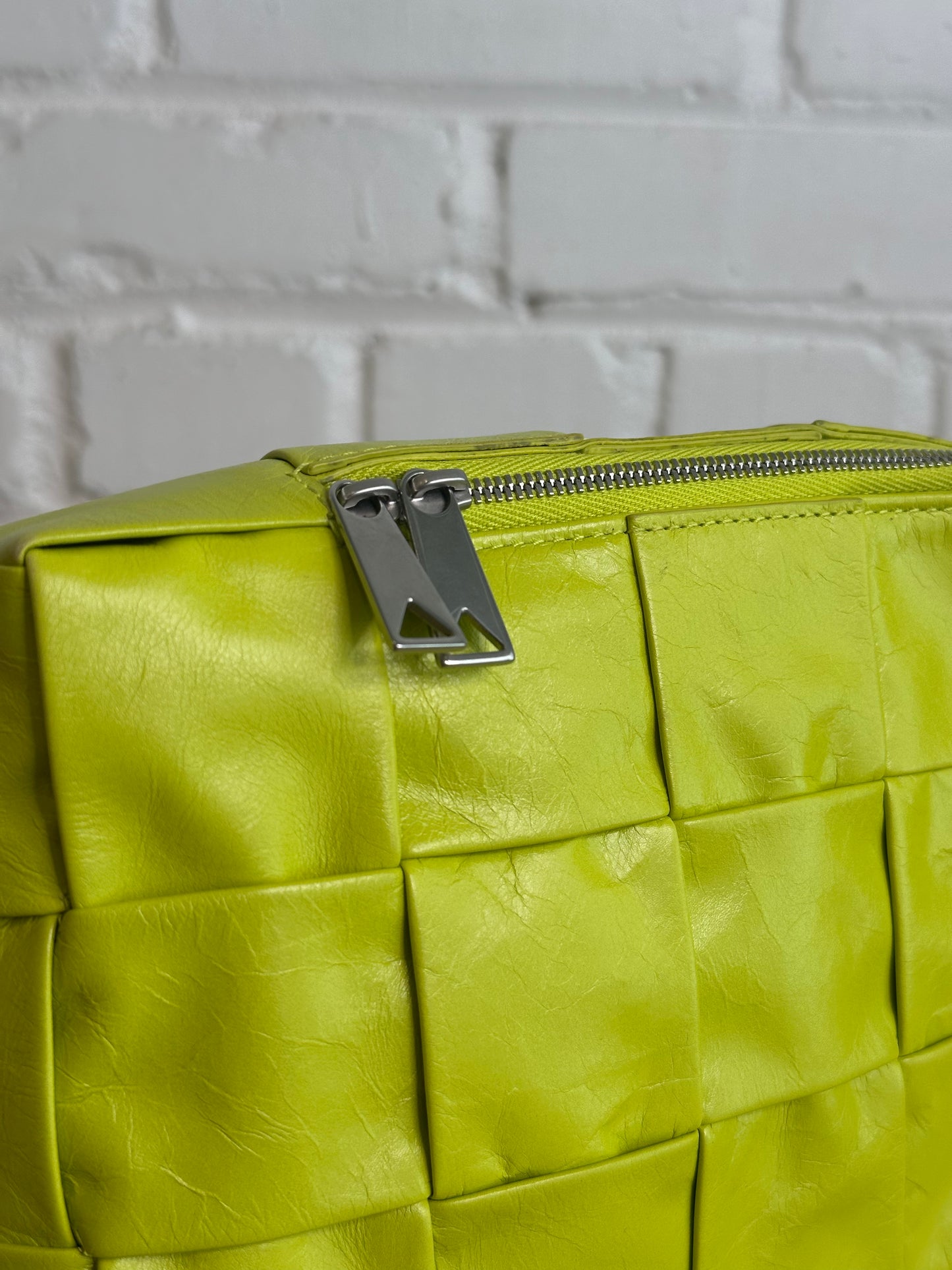 Bottega Veneta Cassette Sling Bag, Acid Kiwi