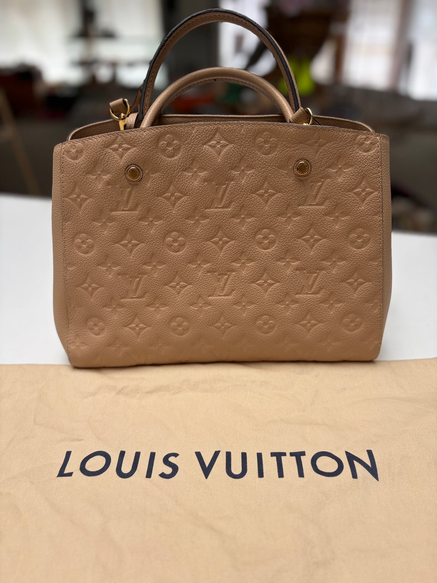 Louis Vuitton Empreinte Montaigne MM Beige