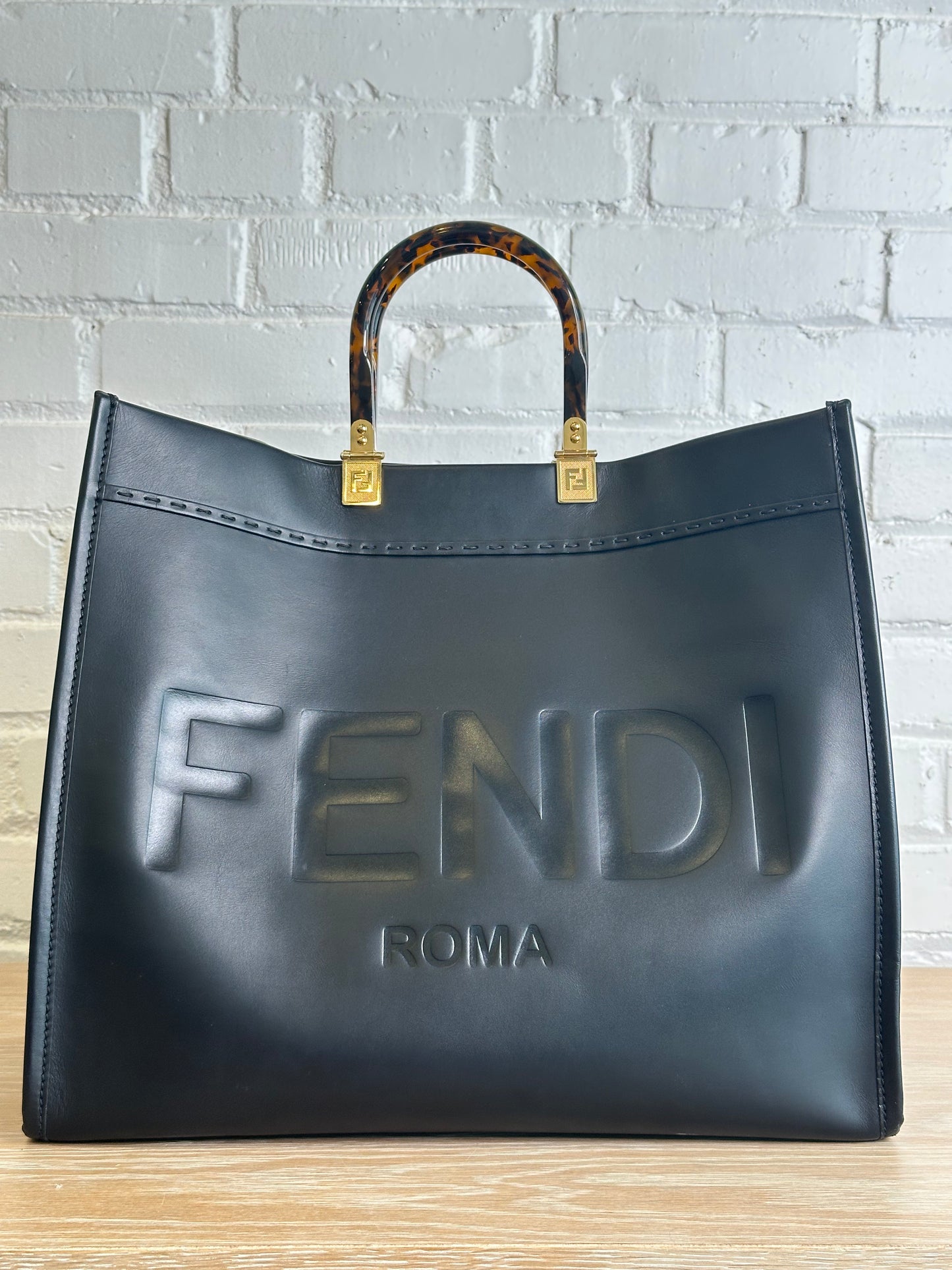 Fendi Sunshine Shopper