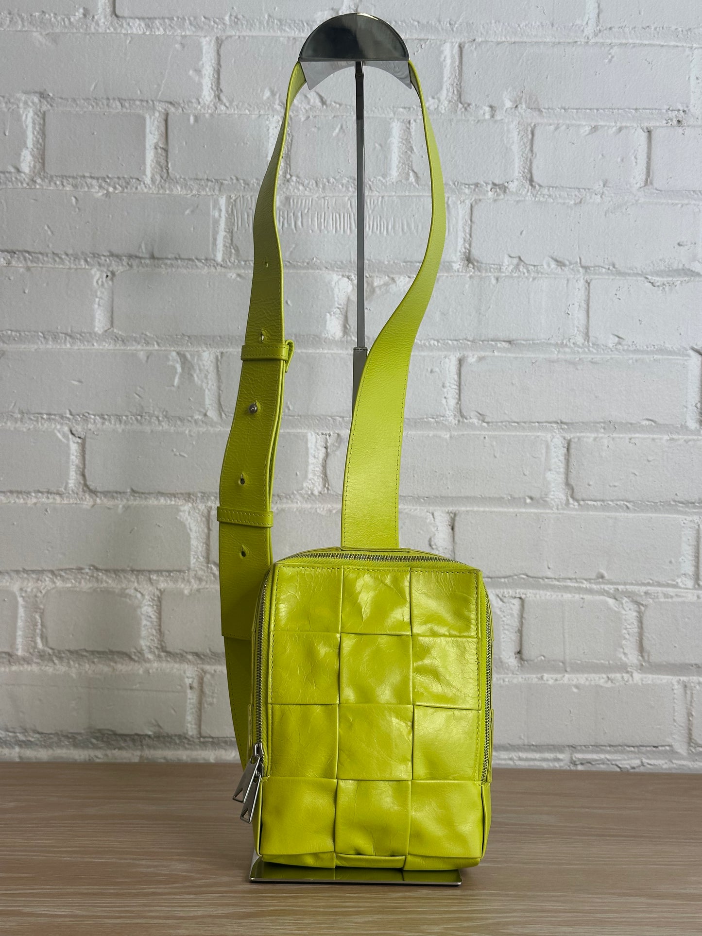 Bottega Veneta Cassette Sling Bag, Acid Kiwi