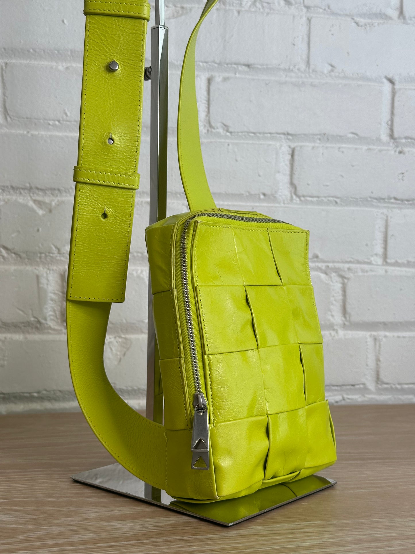 Bottega Veneta Cassette Sling Bag, Acid Kiwi