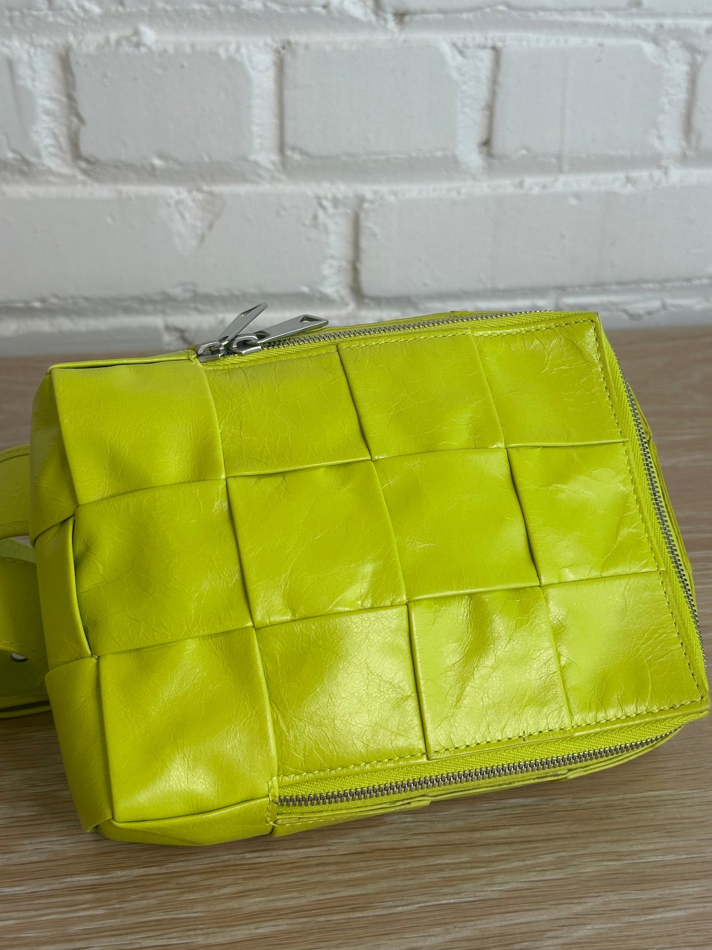 Bottega Veneta Cassette Sling Bag, Acid Kiwi