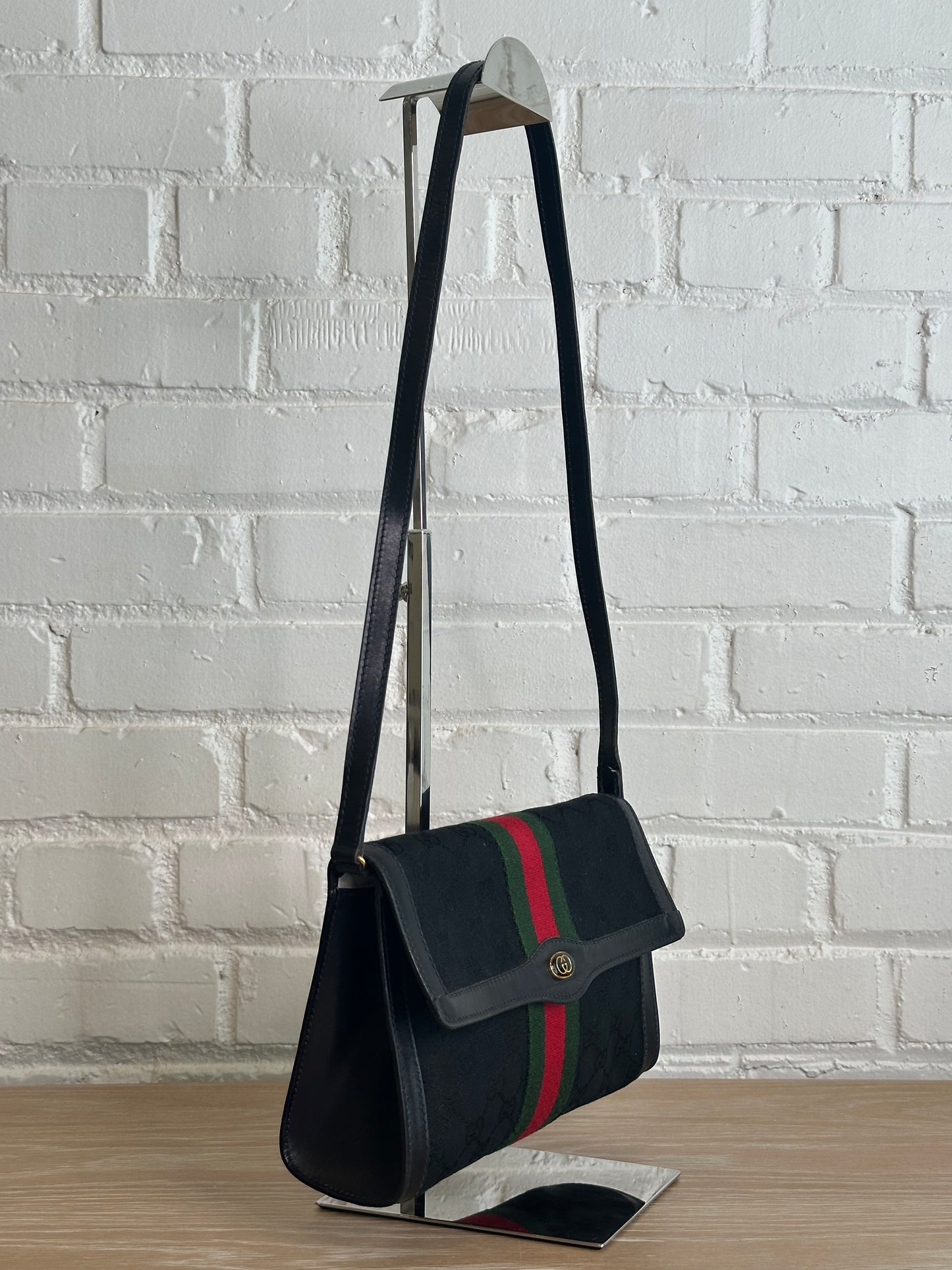 Vintage Gucci GG Canvas Web Shoulder bag