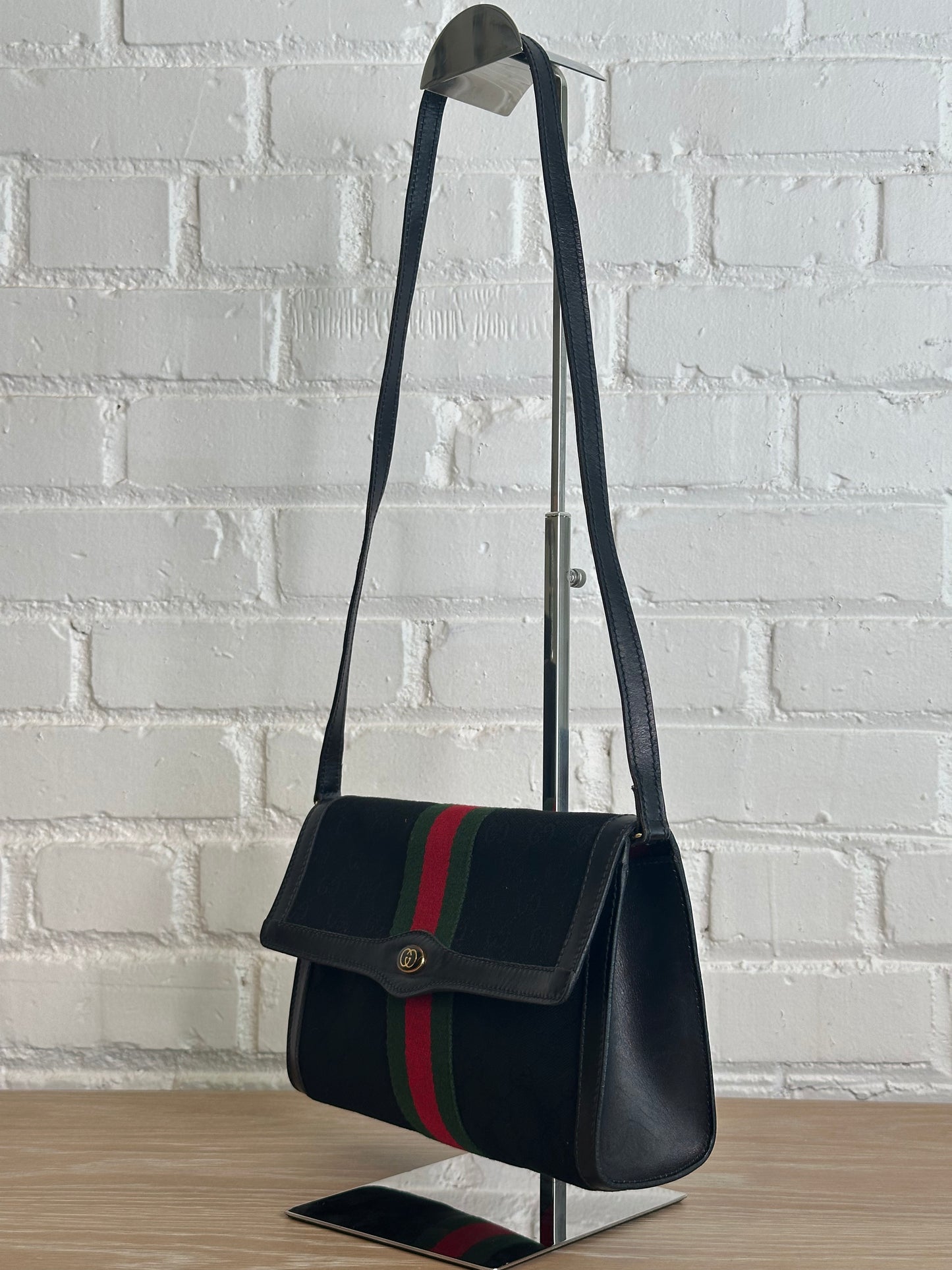 Vintage Gucci GG Canvas Web Shoulder bag