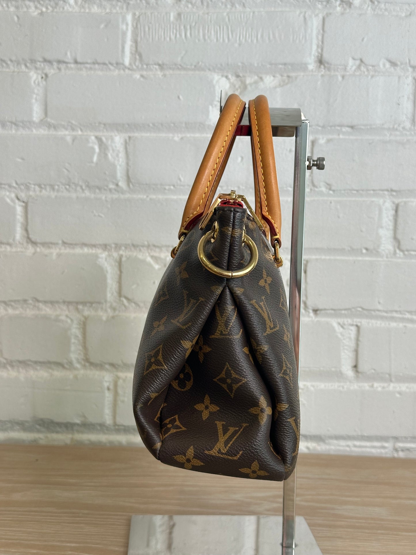 Louis Vuitton Pallas PM, Red