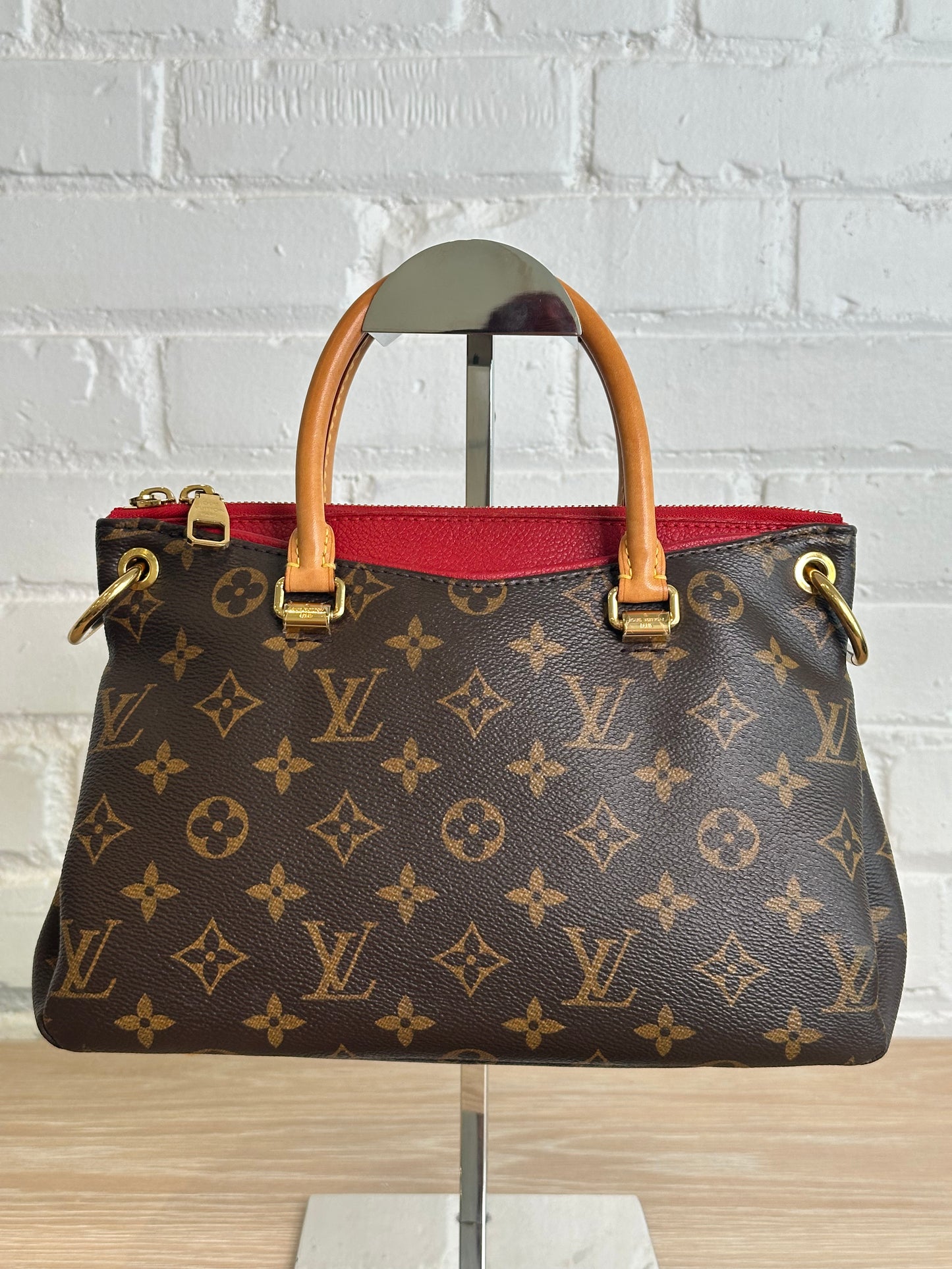 Louis Vuitton Pallas PM, Red