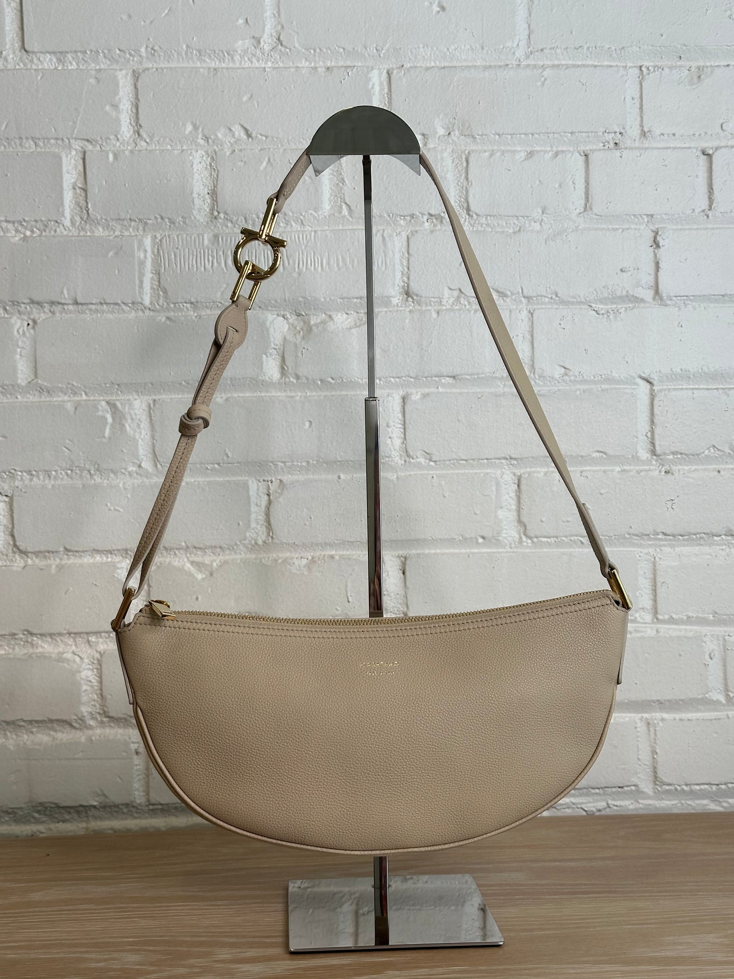 Ferragamo shoulder bag, beige