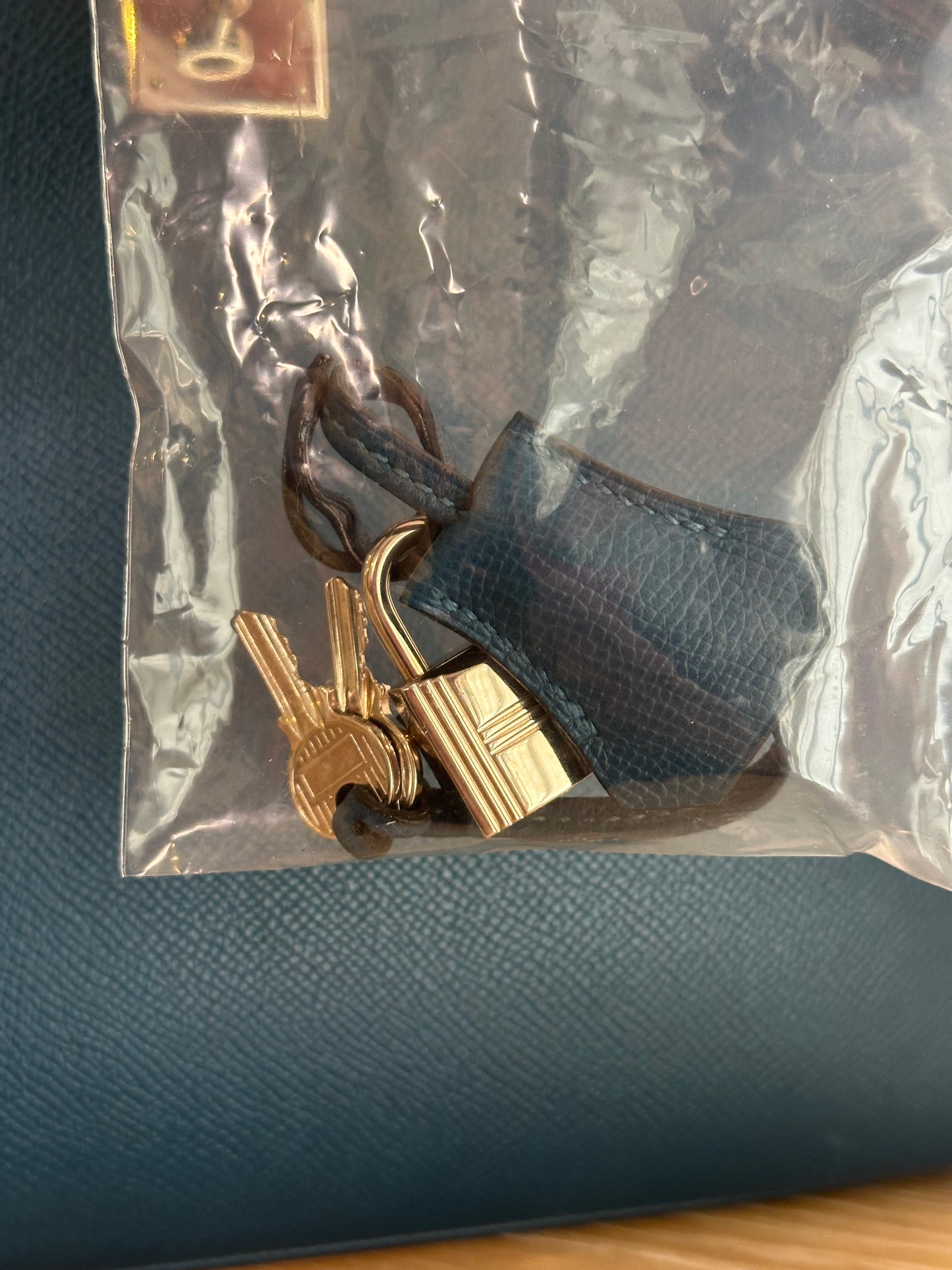 Hermes Kelly 28, Bleu Colvert