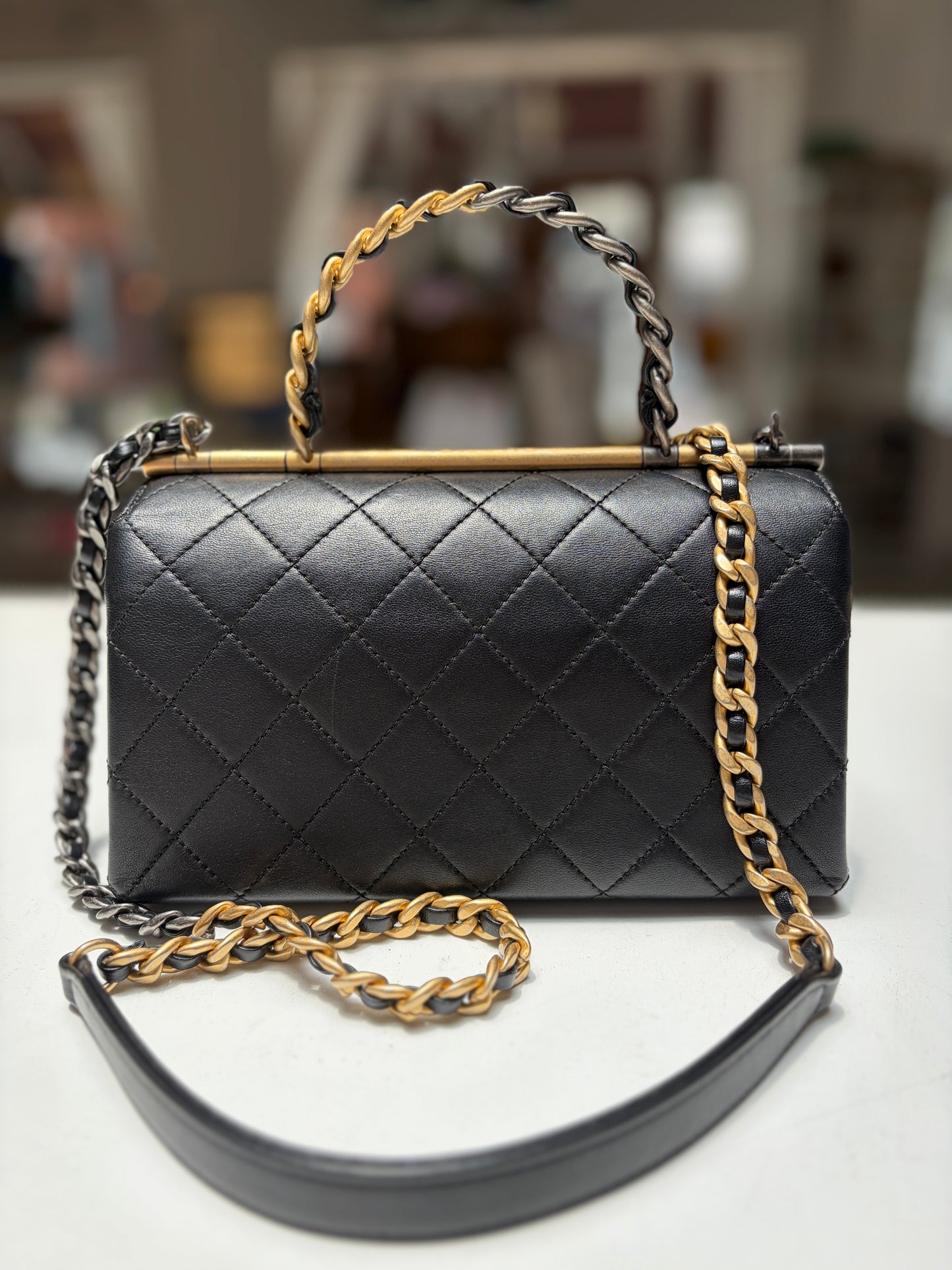 Chanel Small Black Quilted Lambskin La Parisienne