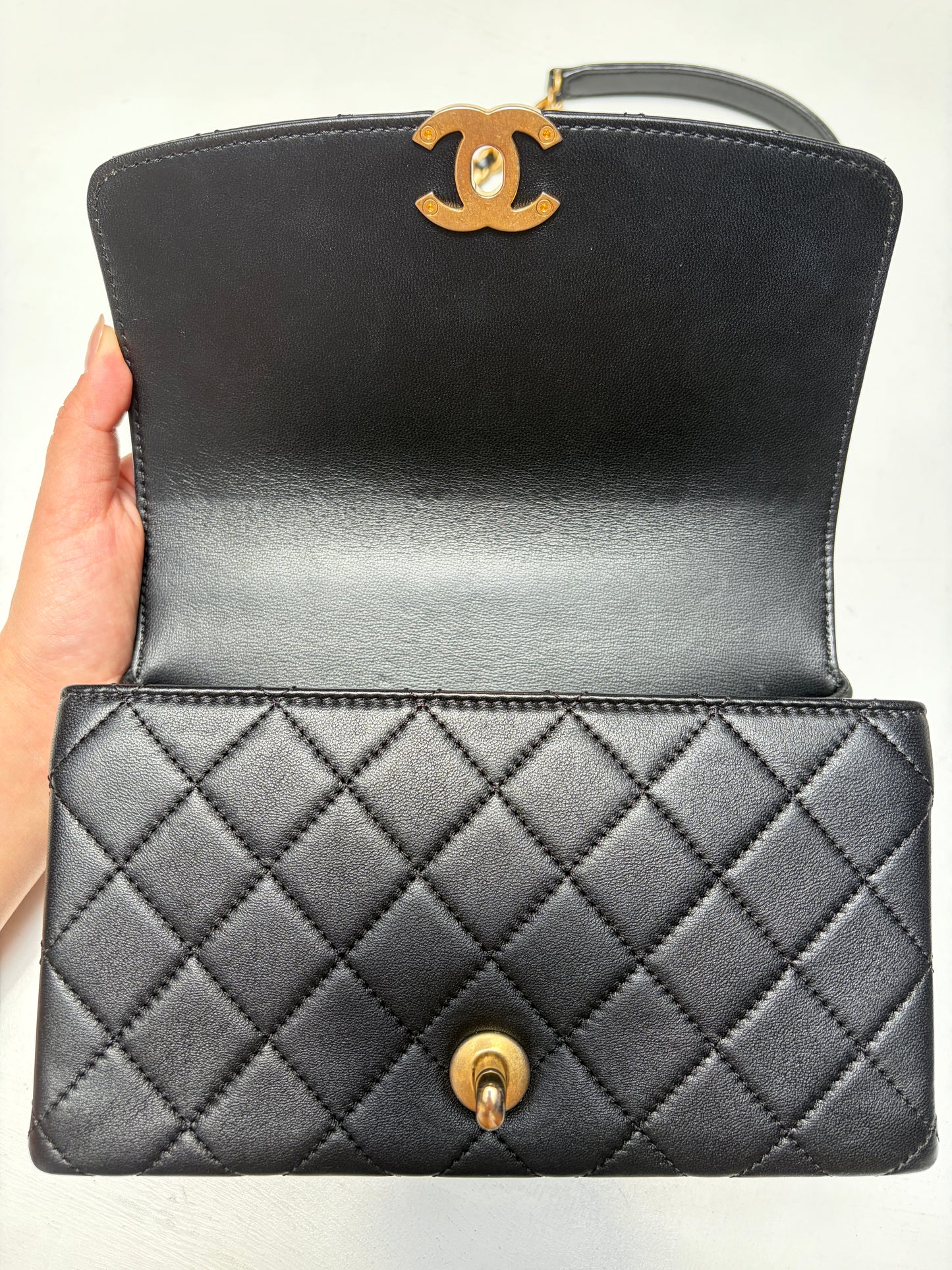 Chanel Small Black Quilted Lambskin La Parisienne