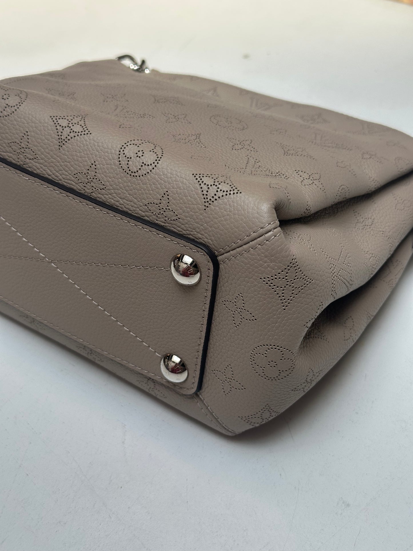Louis Vuitton Mahina PM Babylone