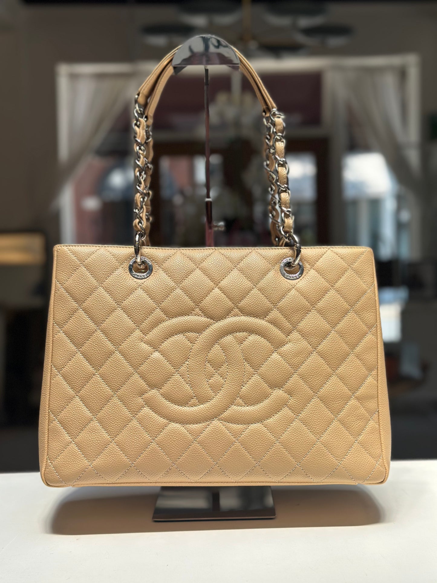 Chanel GST, Beige