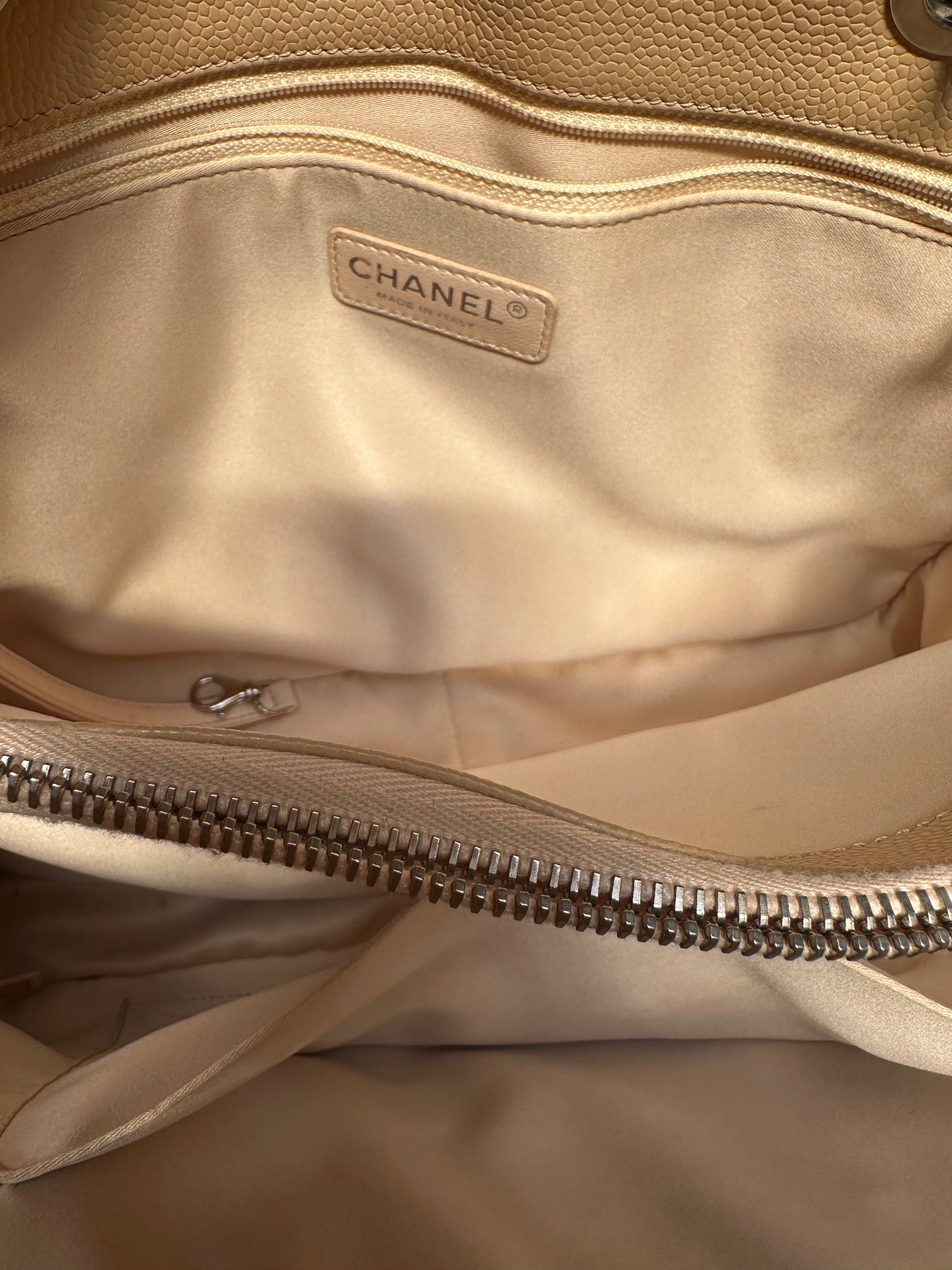 Chanel GST, Beige