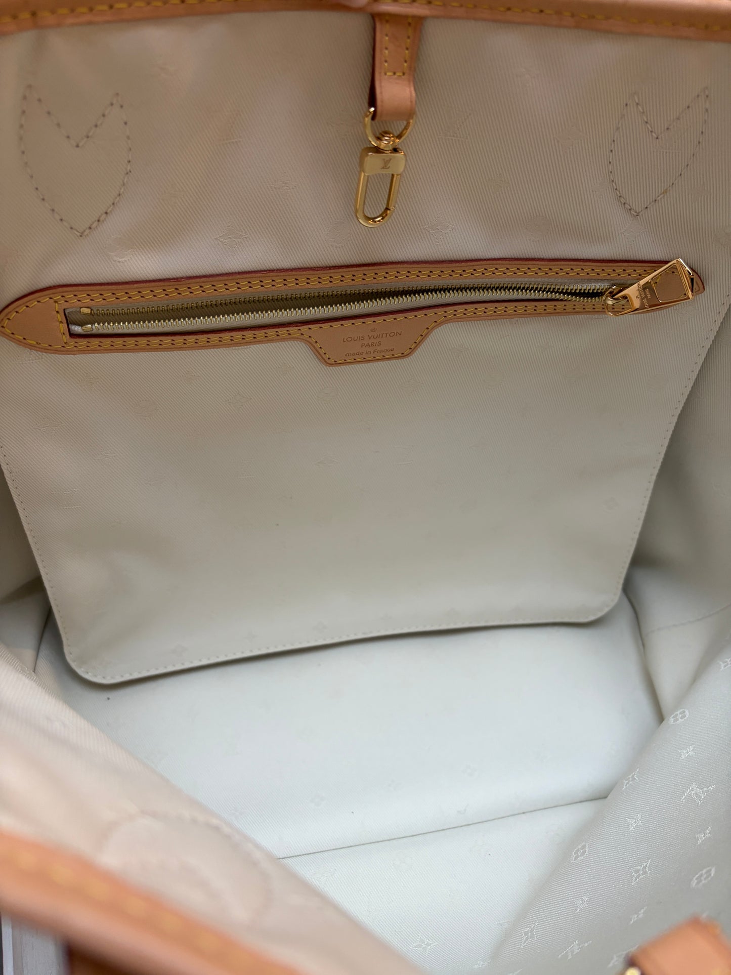 Louis Vuitton Neverfull MM Multi-colored Monogram Fabric