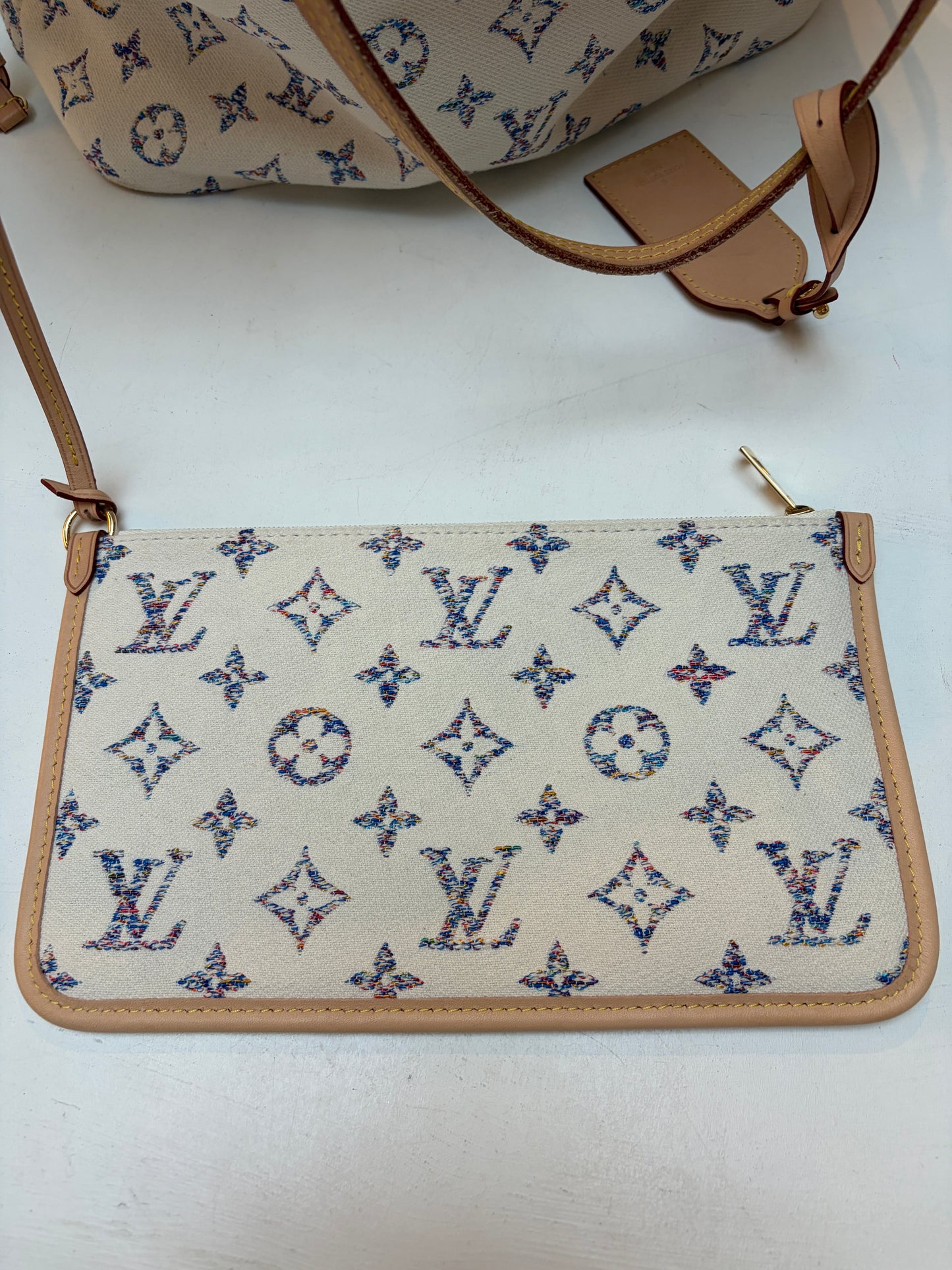 Louis Vuitton Neverfull MM Multi-colored Monogram Fabric