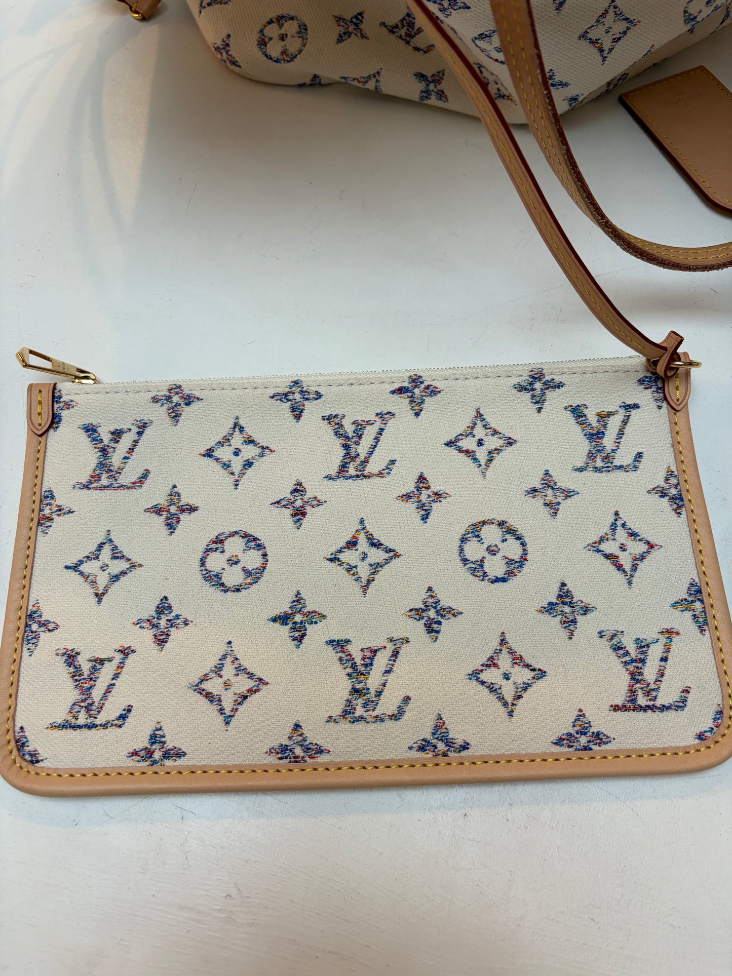 Louis Vuitton Neverfull MM Multi-colored Monogram Fabric