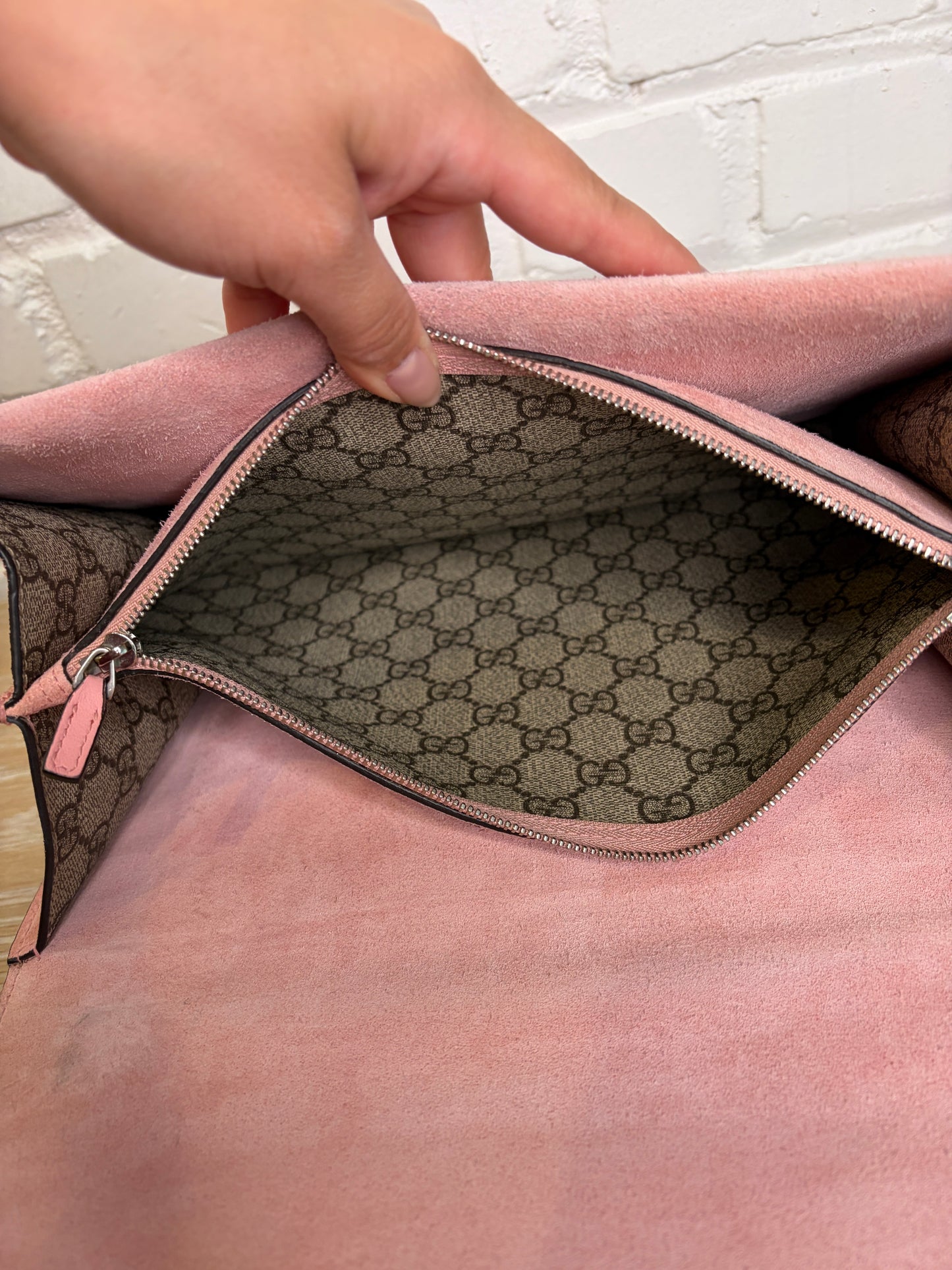 Gucci GG Supreme Monogram Suede Crystal Dinoysus
