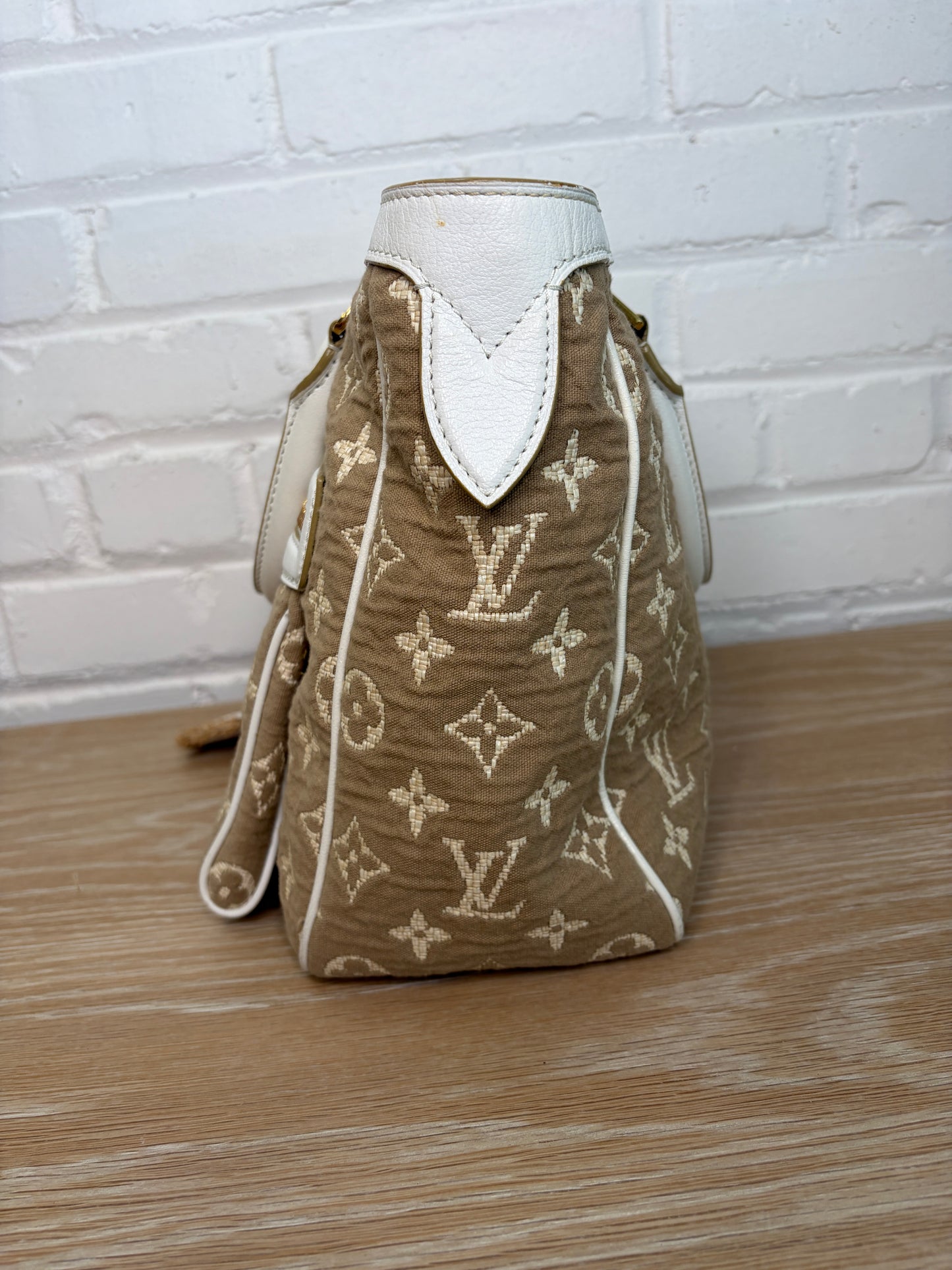 Louis Vuitton Cabas Sabbia MM Cruise Collection Beige Monogram Canvas