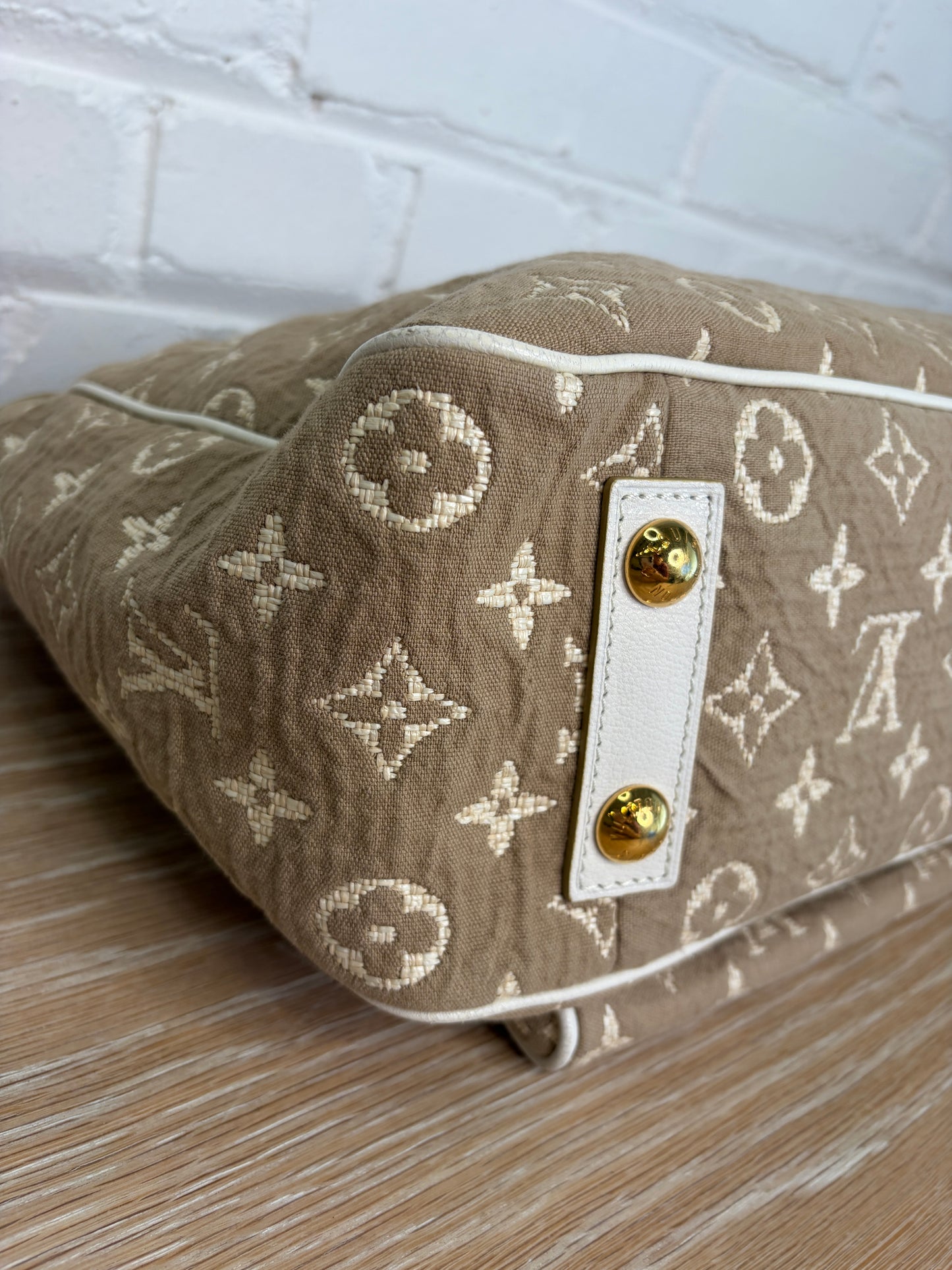 Louis Vuitton Cabas Sabbia MM Cruise Collection Beige Monogram Canvas