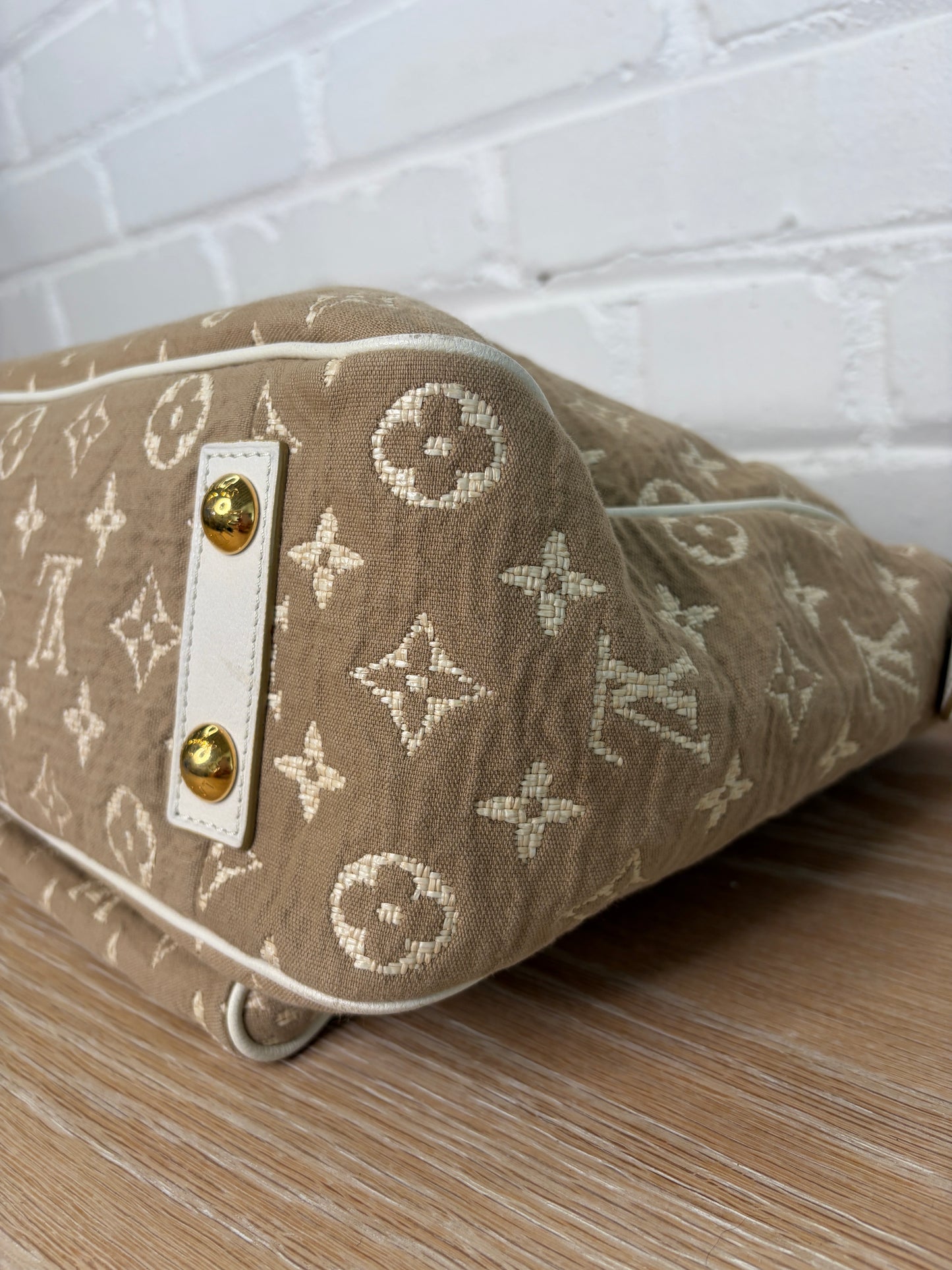 Louis Vuitton Cabas Sabbia MM Cruise Collection Beige Monogram Canvas