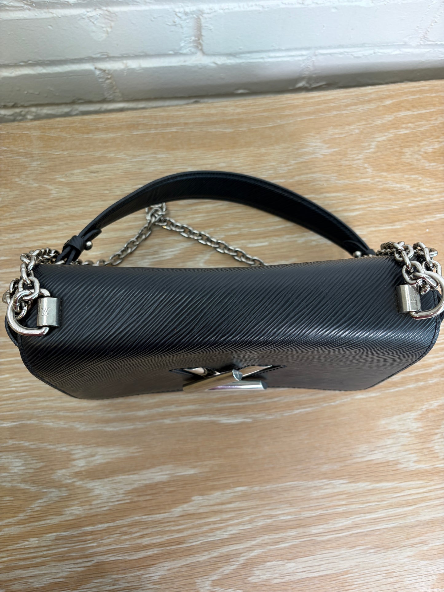 Louis Vuitton MM Twist Epi Leather Silver Hardware