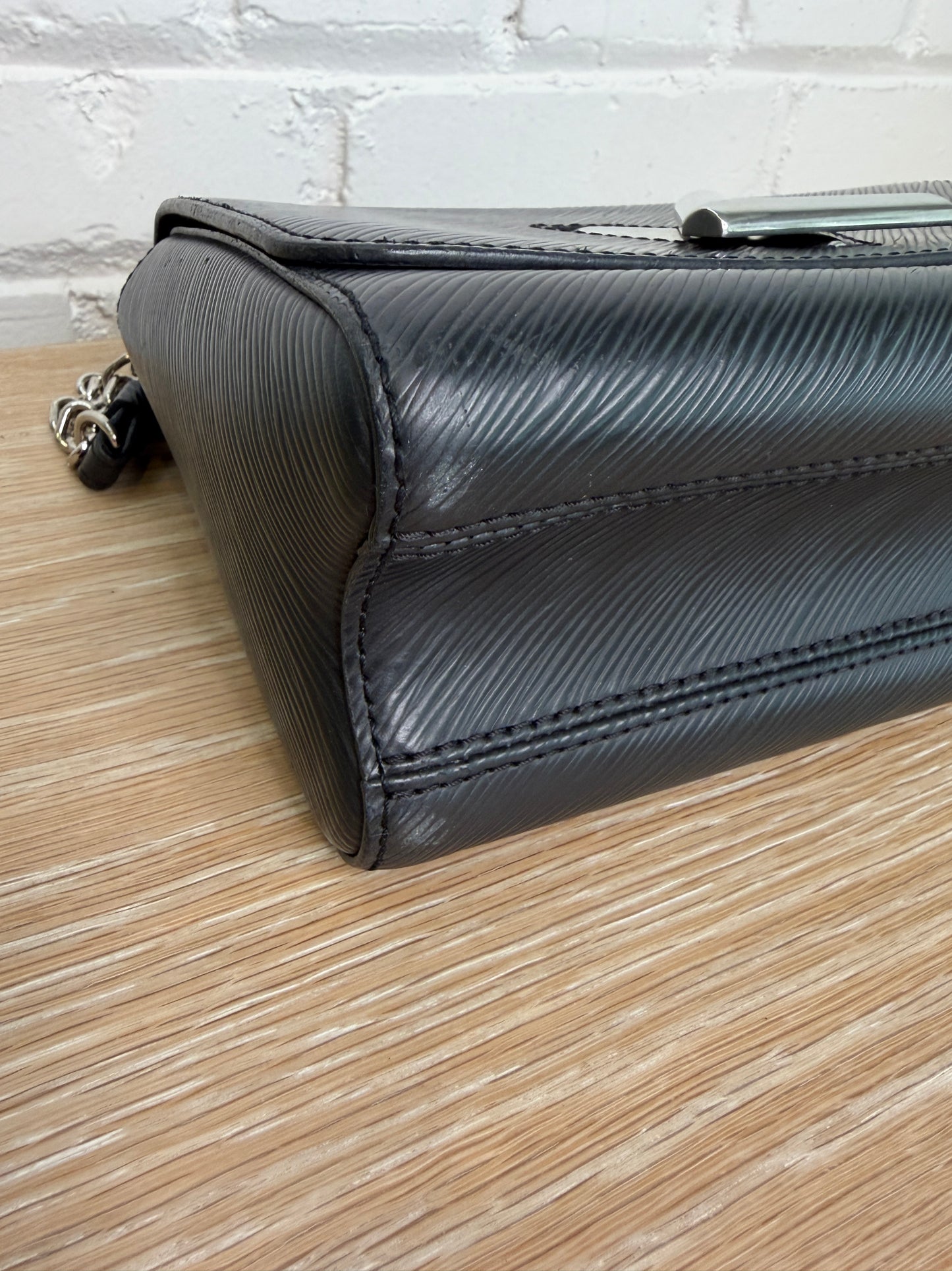 Louis Vuitton MM Twist Epi Leather Silver Hardware