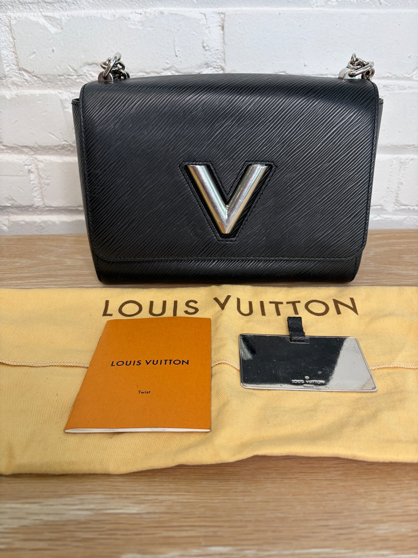 Louis Vuitton MM Twist Epi Leather Silver Hardware