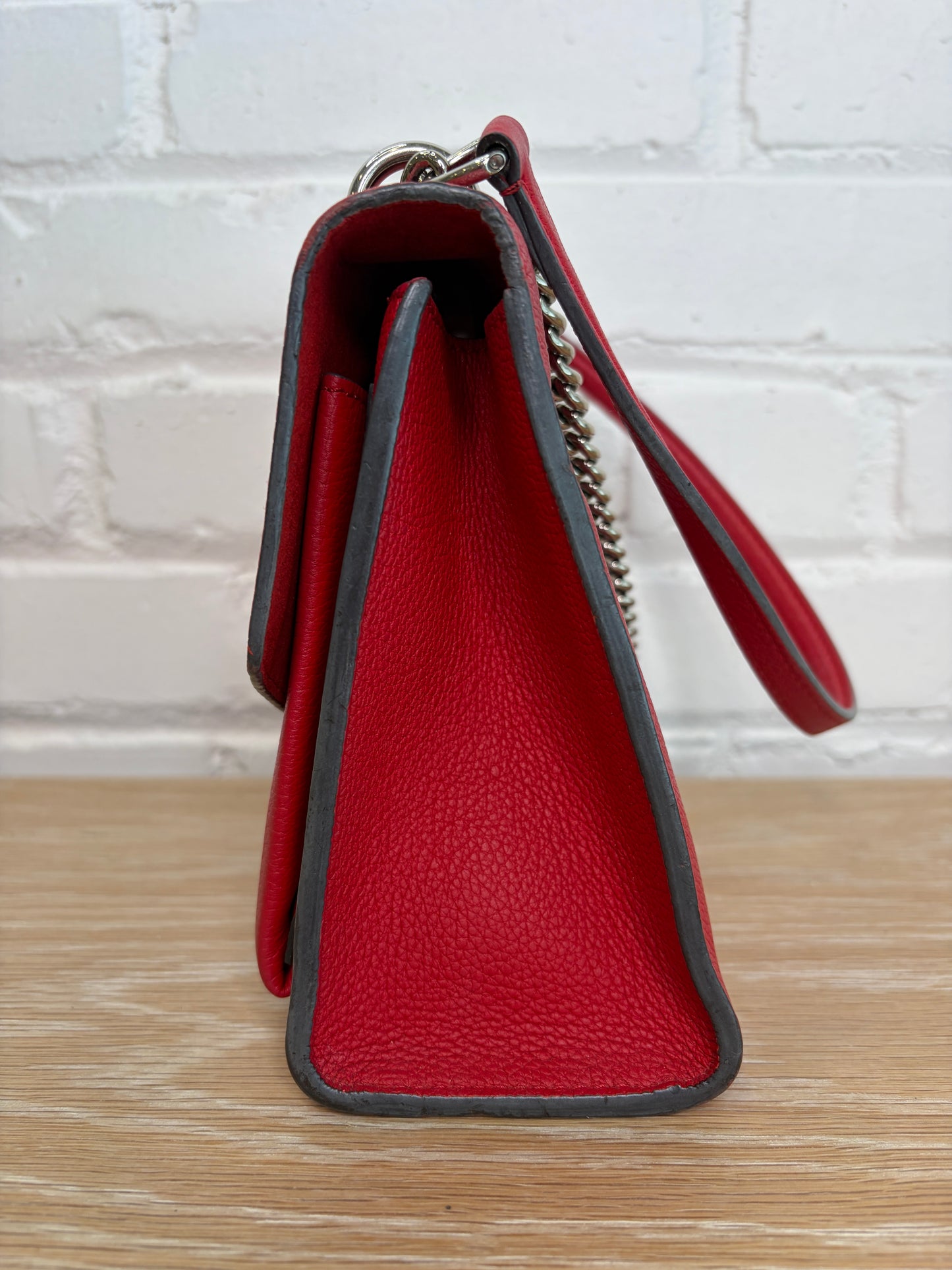 Louis Vuitton MyLockMe Red