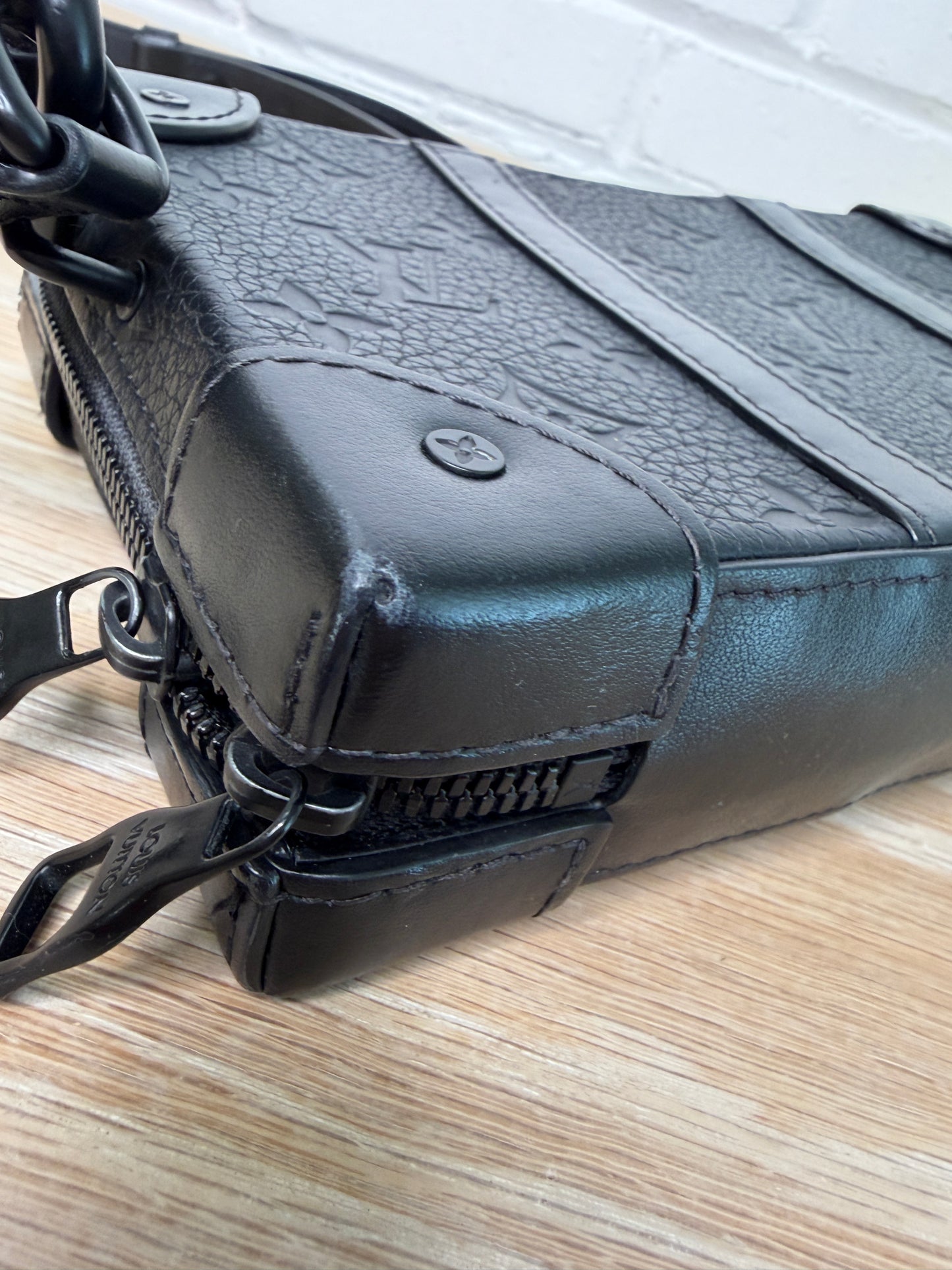 Louis Vuitton Soft Trunk Wallet Black Monogram