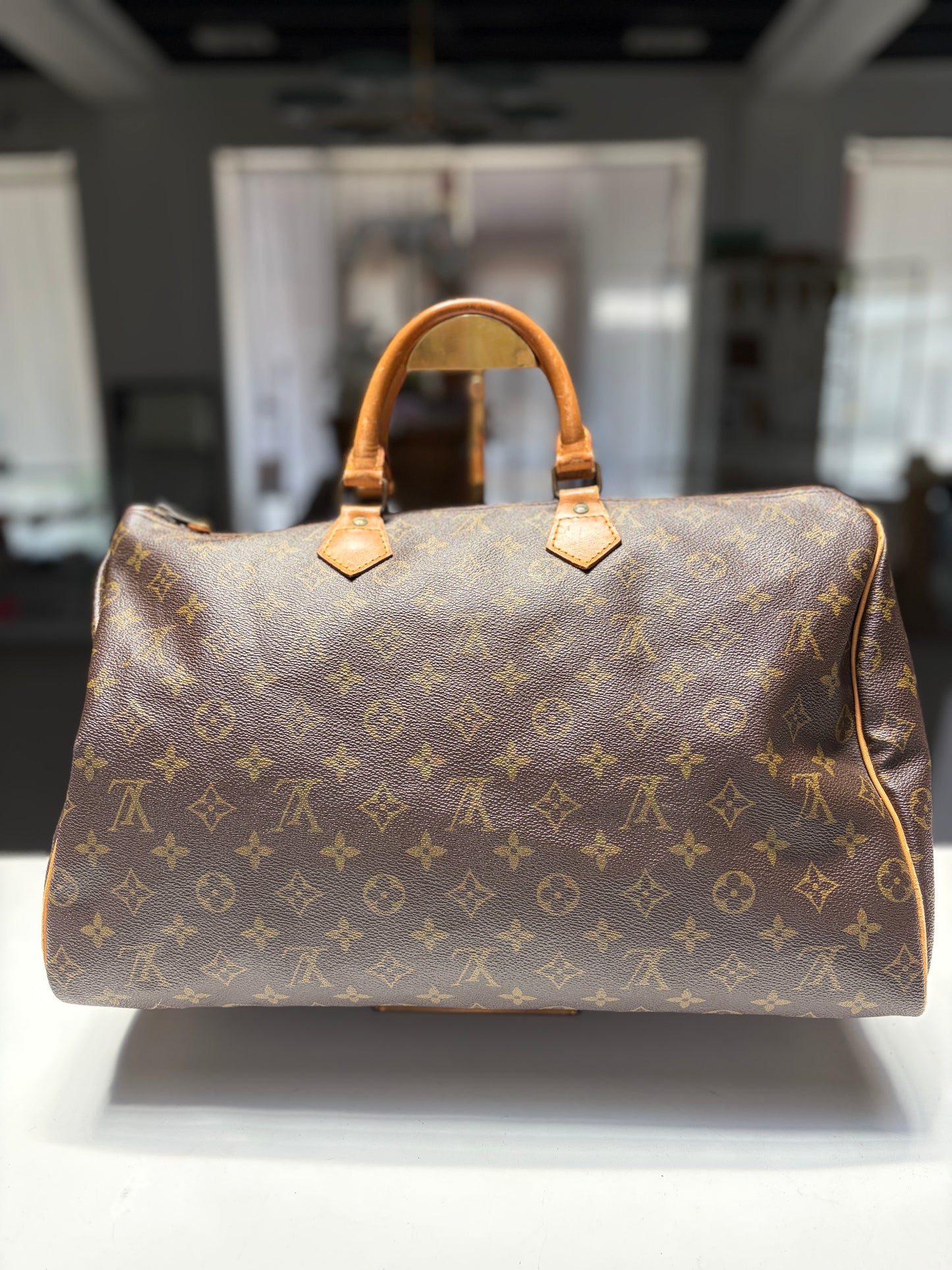 Louis Vuitton Monogram Speedy 40