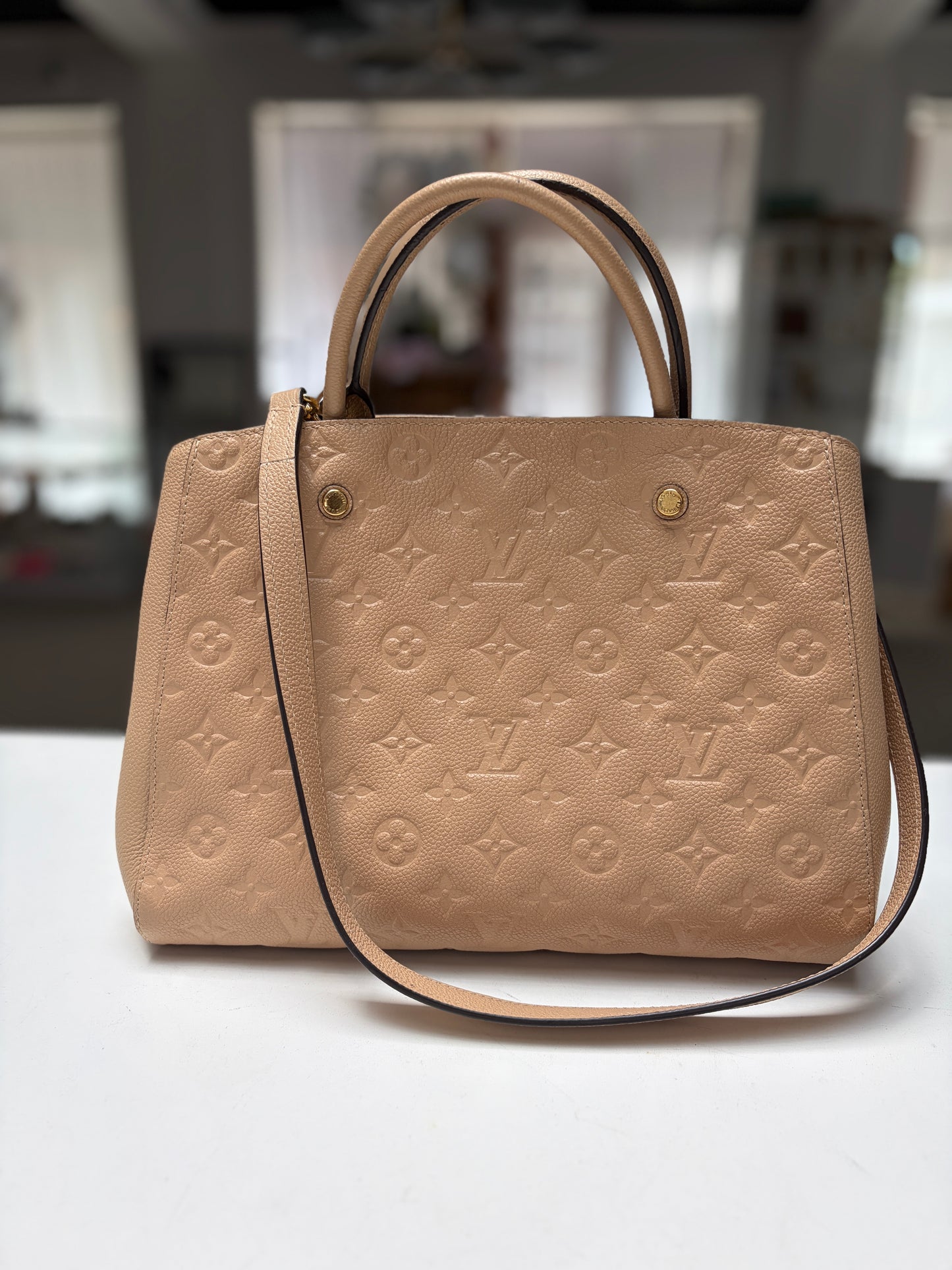 Louis Vuitton Empreinte Montaigne MM Beige