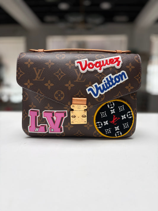 LV Monogram My World Tour Porchette Metris