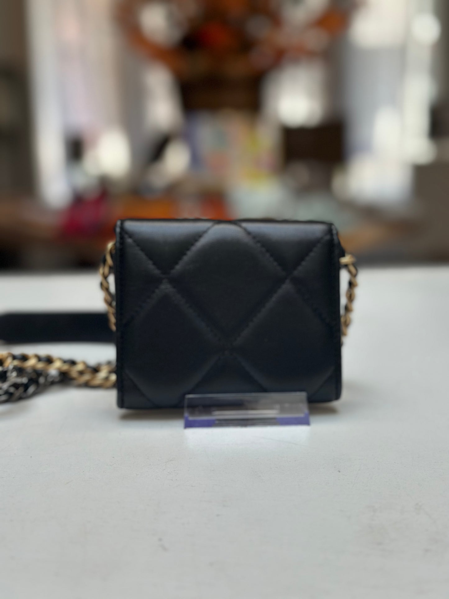 Chanel Mini C19