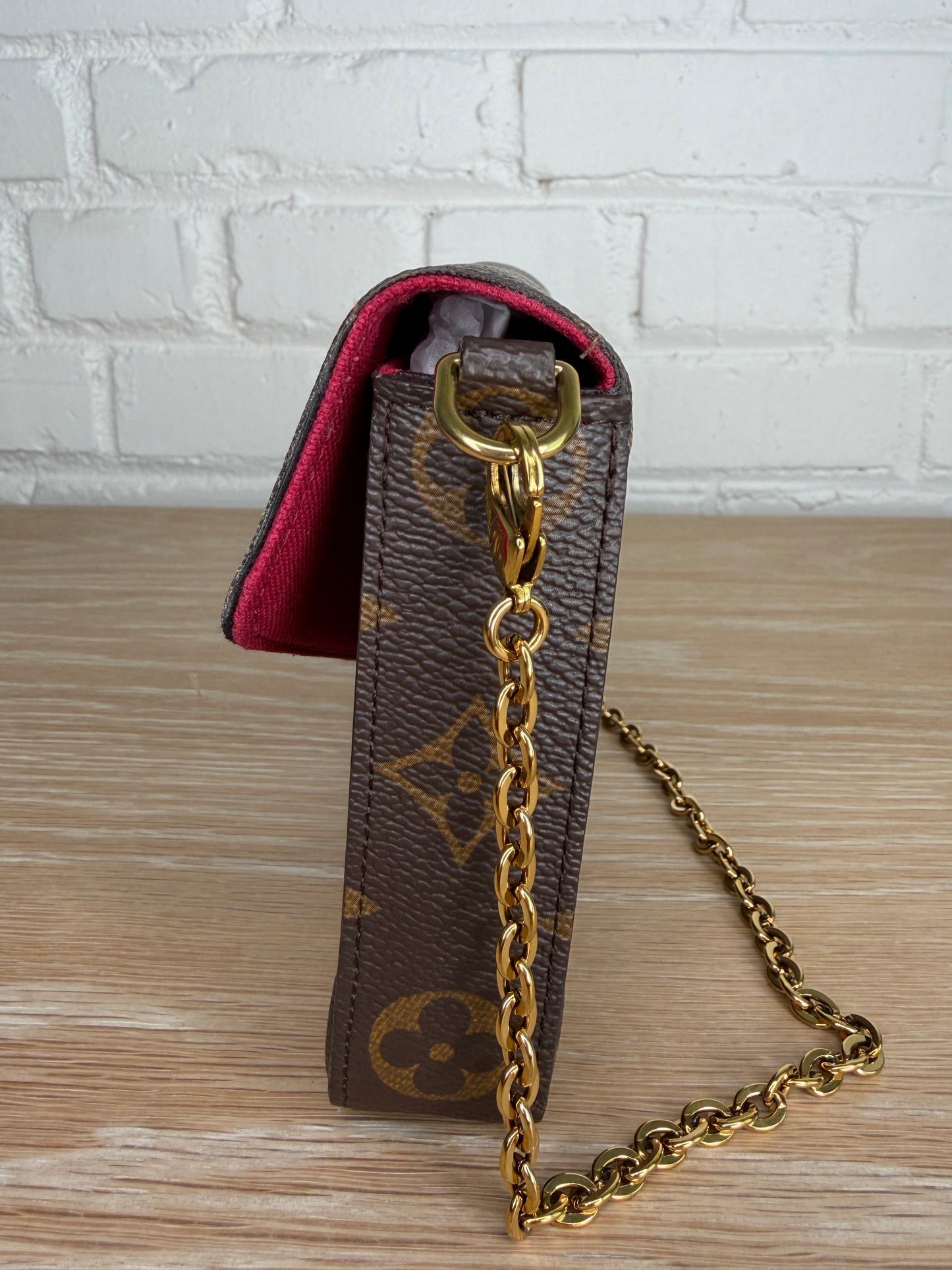 Louis Vuitton Porchette Felice Monogram