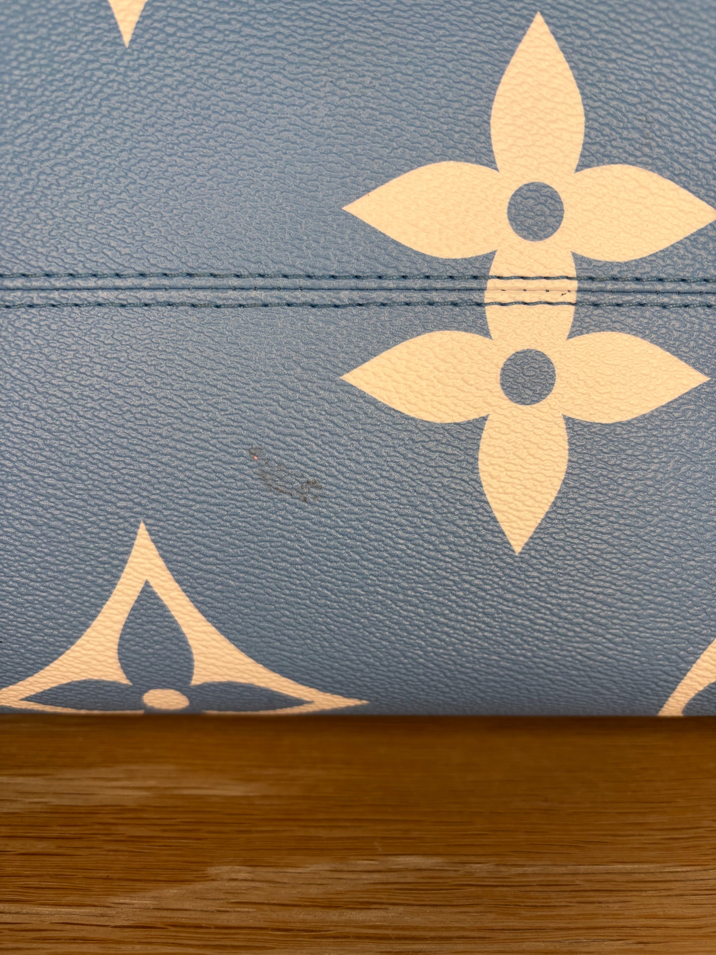 Louis Vuitton OnTheGo GM "Porto Cervo"
