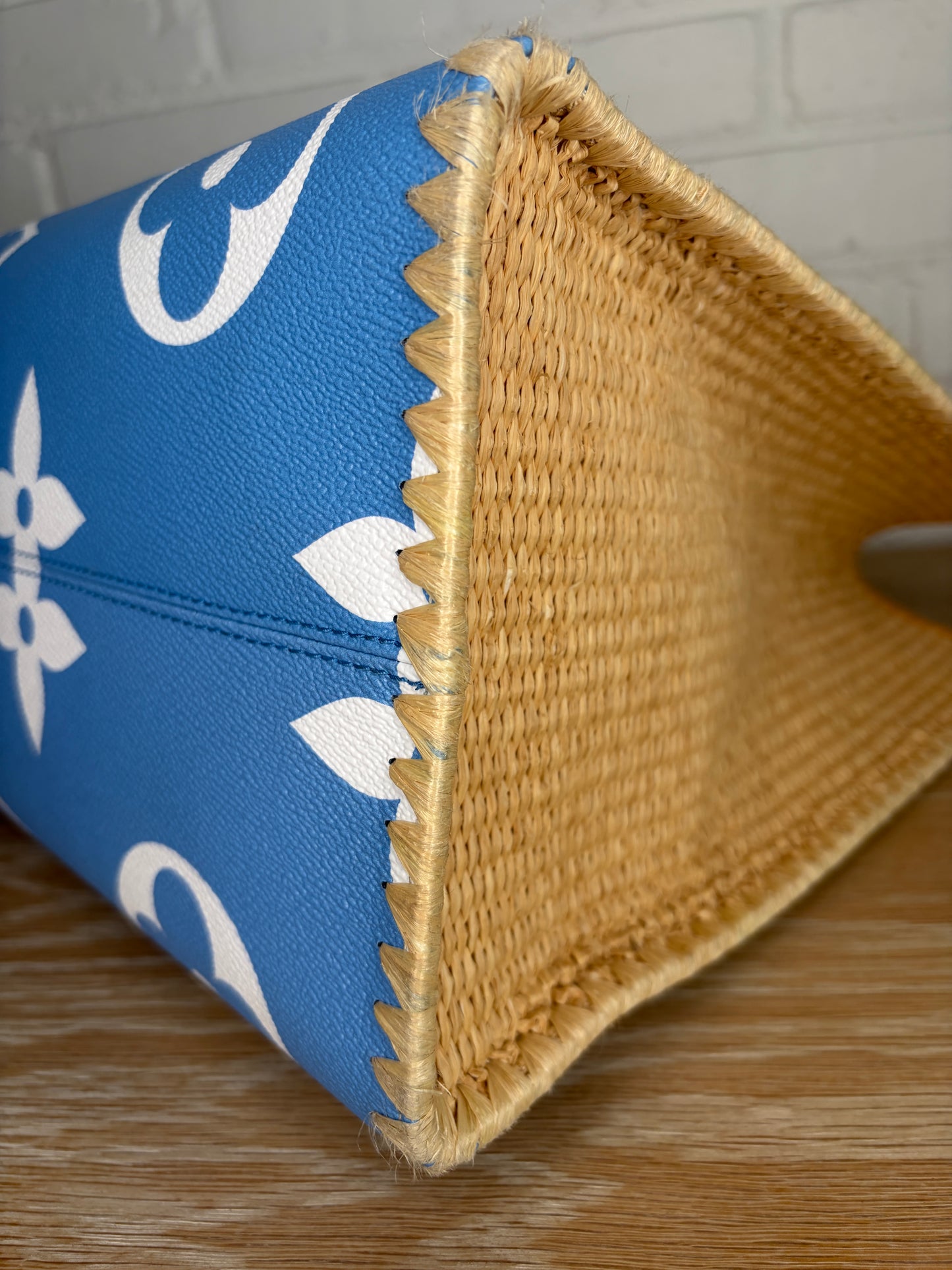 Louis Vuitton OnTheGo GM "Porto Cervo"