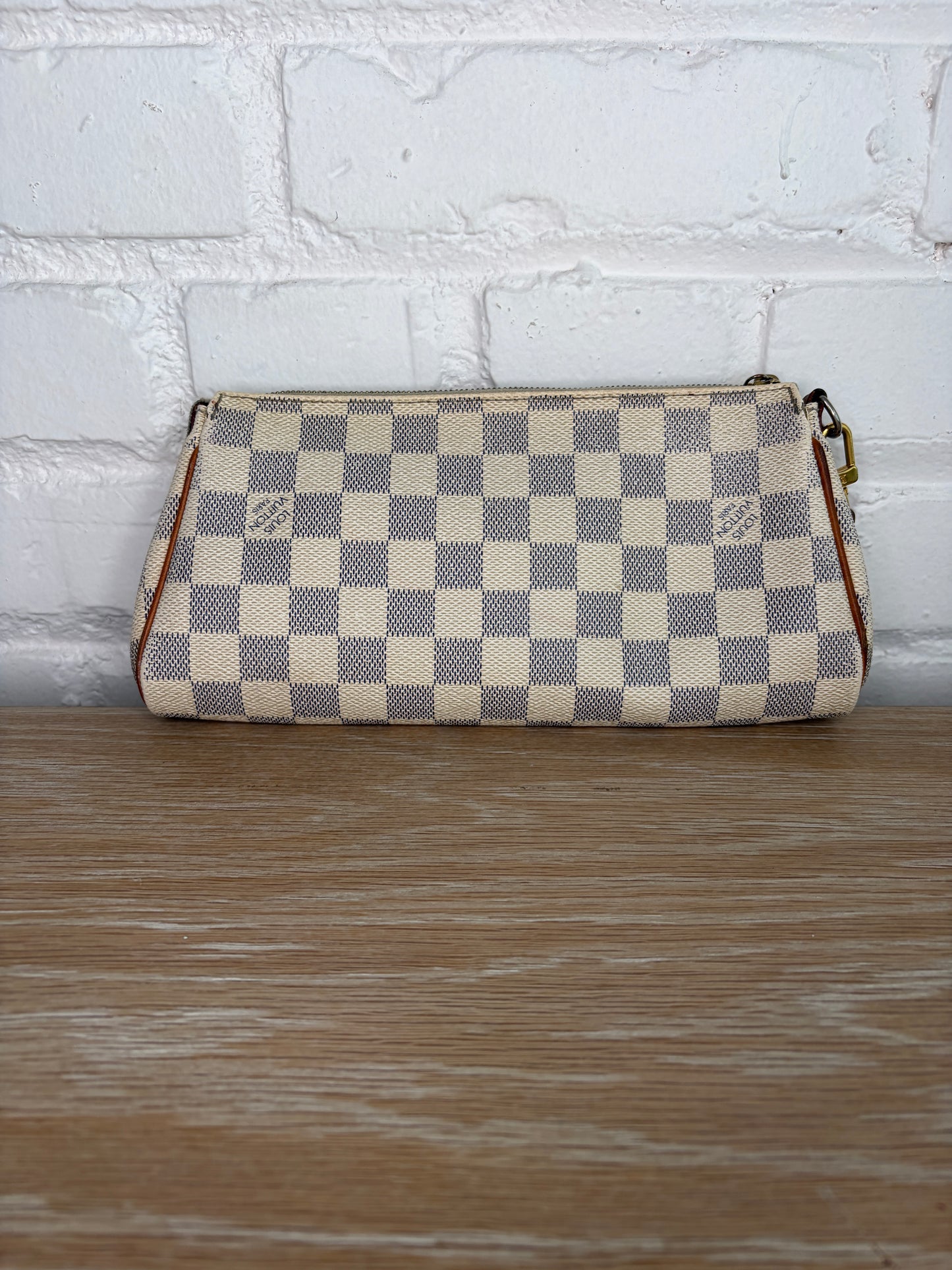Louis Vuitton Eva Clutch Damier Azur