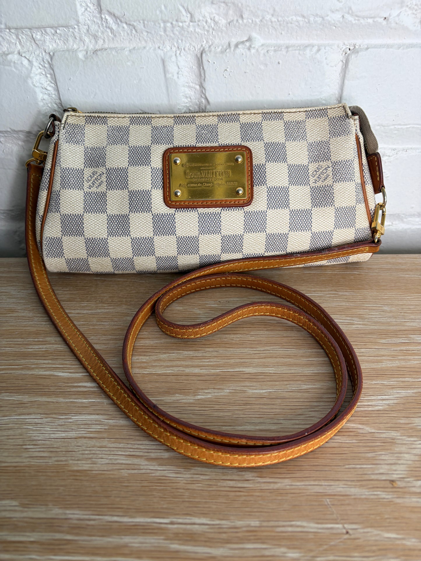 Louis Vuitton Eva Clutch Damier Azur