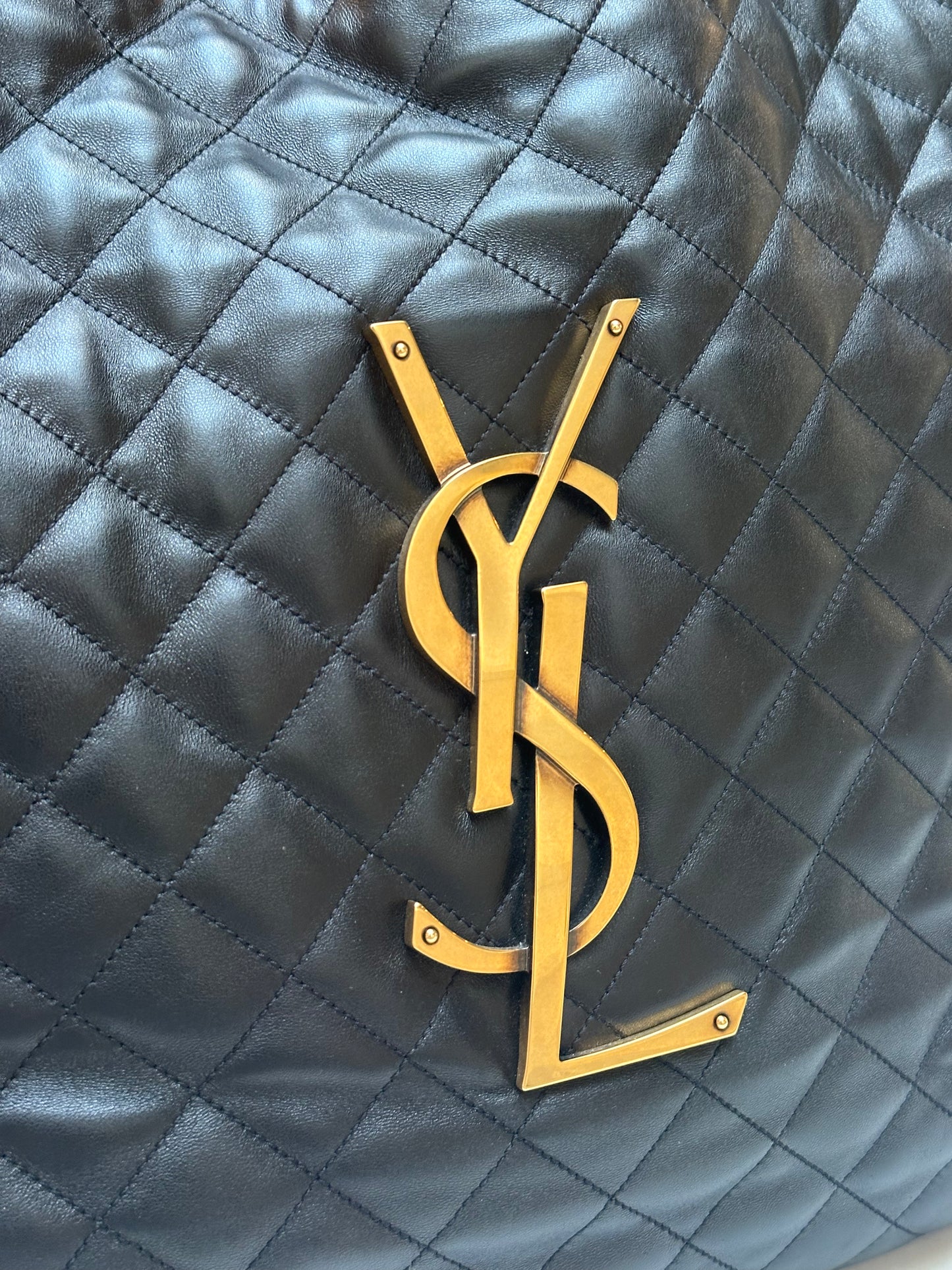 Saint Laurent Icate