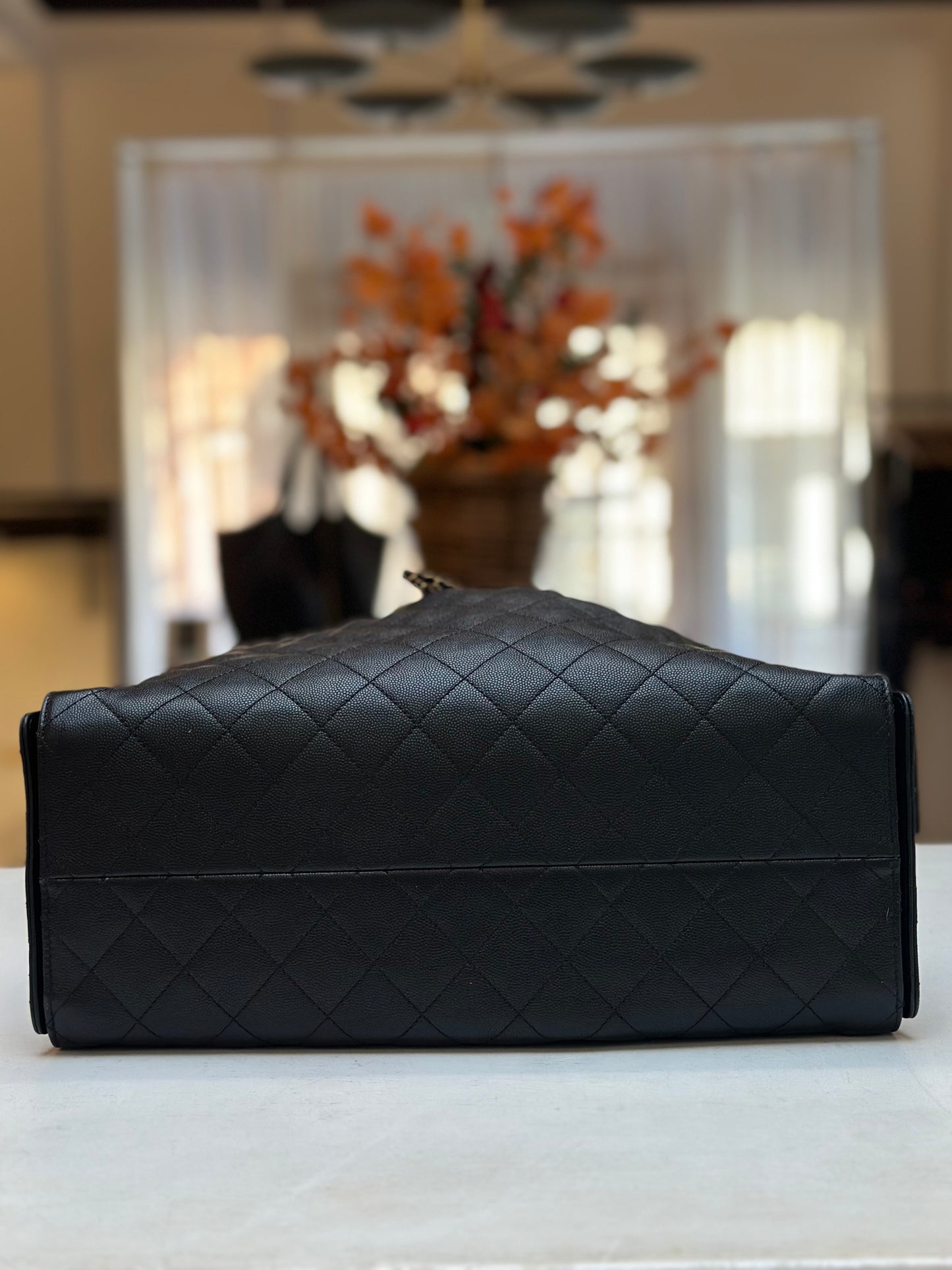 Chanel C-25, Large
