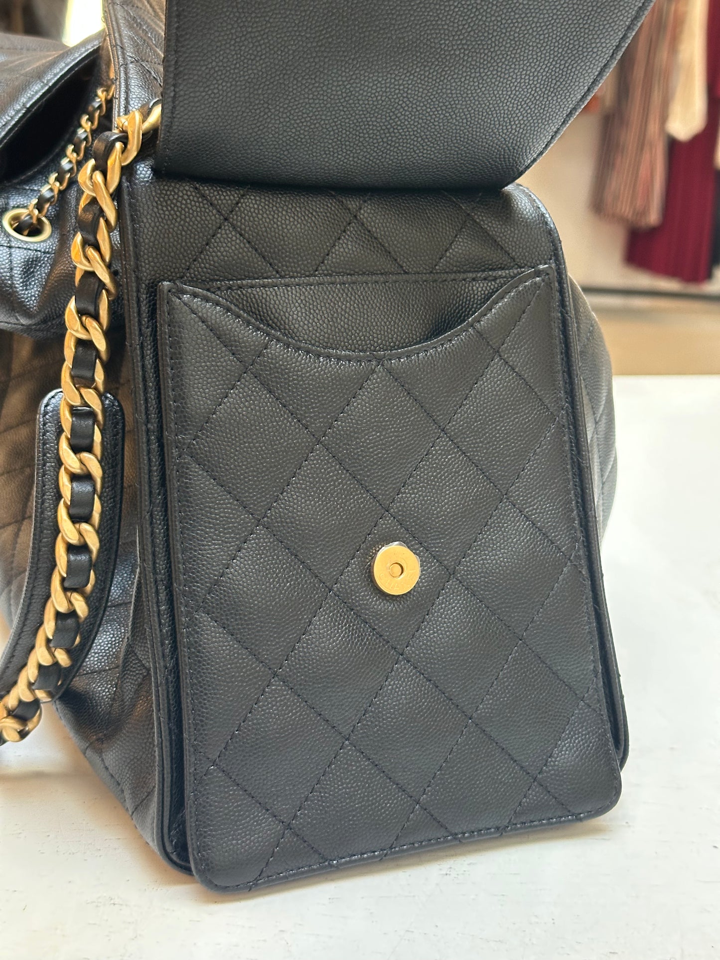 Chanel C-25, Large
