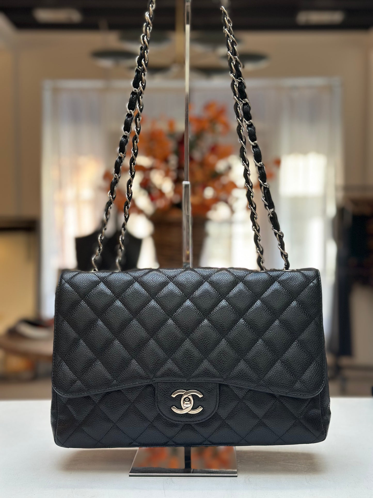 Chanel Classic Flap Jumbo, Black