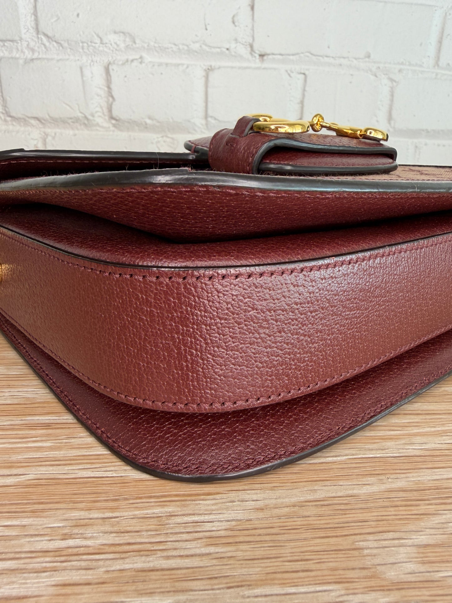 Gucci 1955 Horsebit Shoulder Bag Medium Sahara Rubino Chardonnay