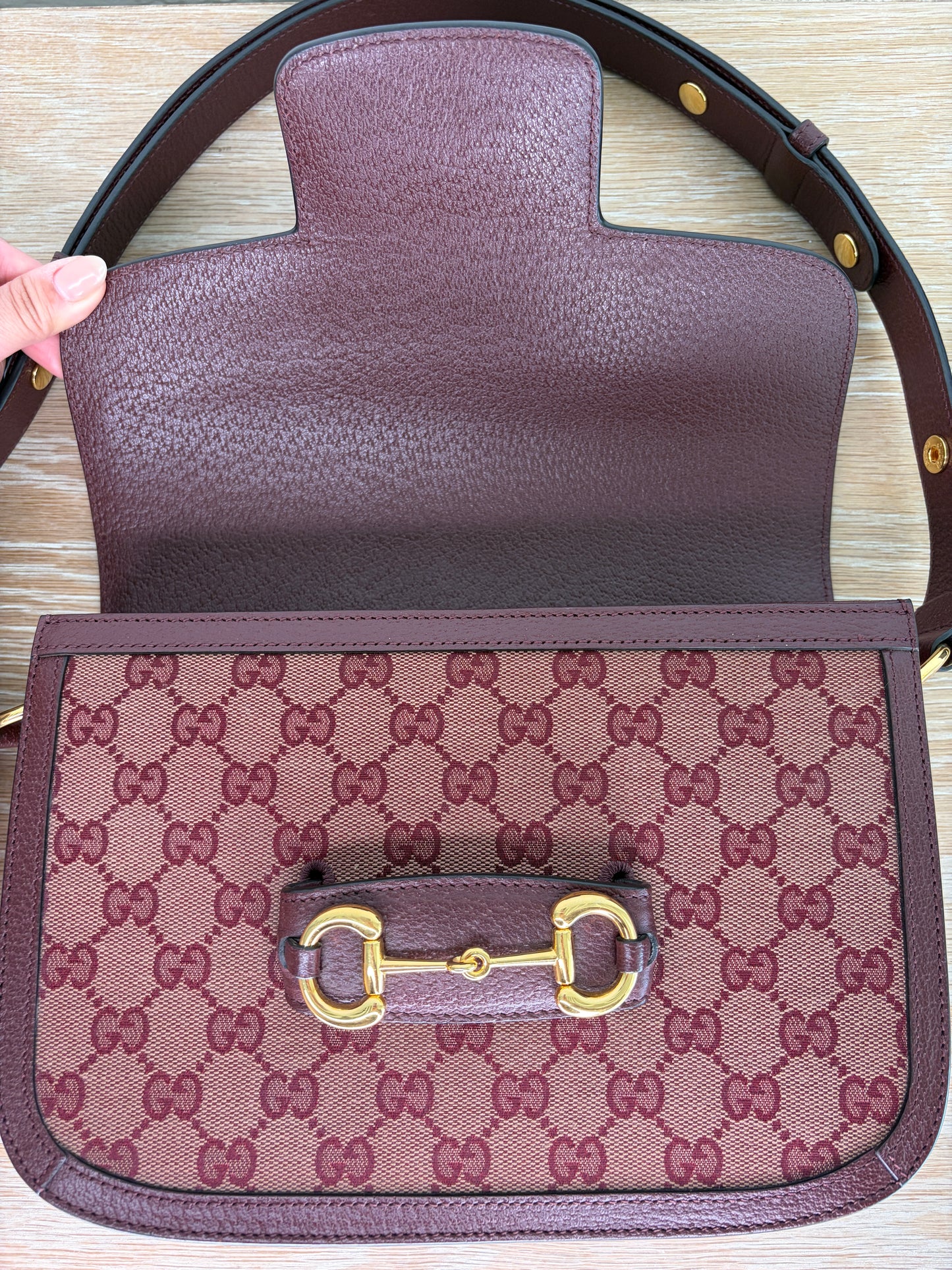 Gucci 1955 Horsebit Shoulder Bag Medium Sahara Rubino Chardonnay