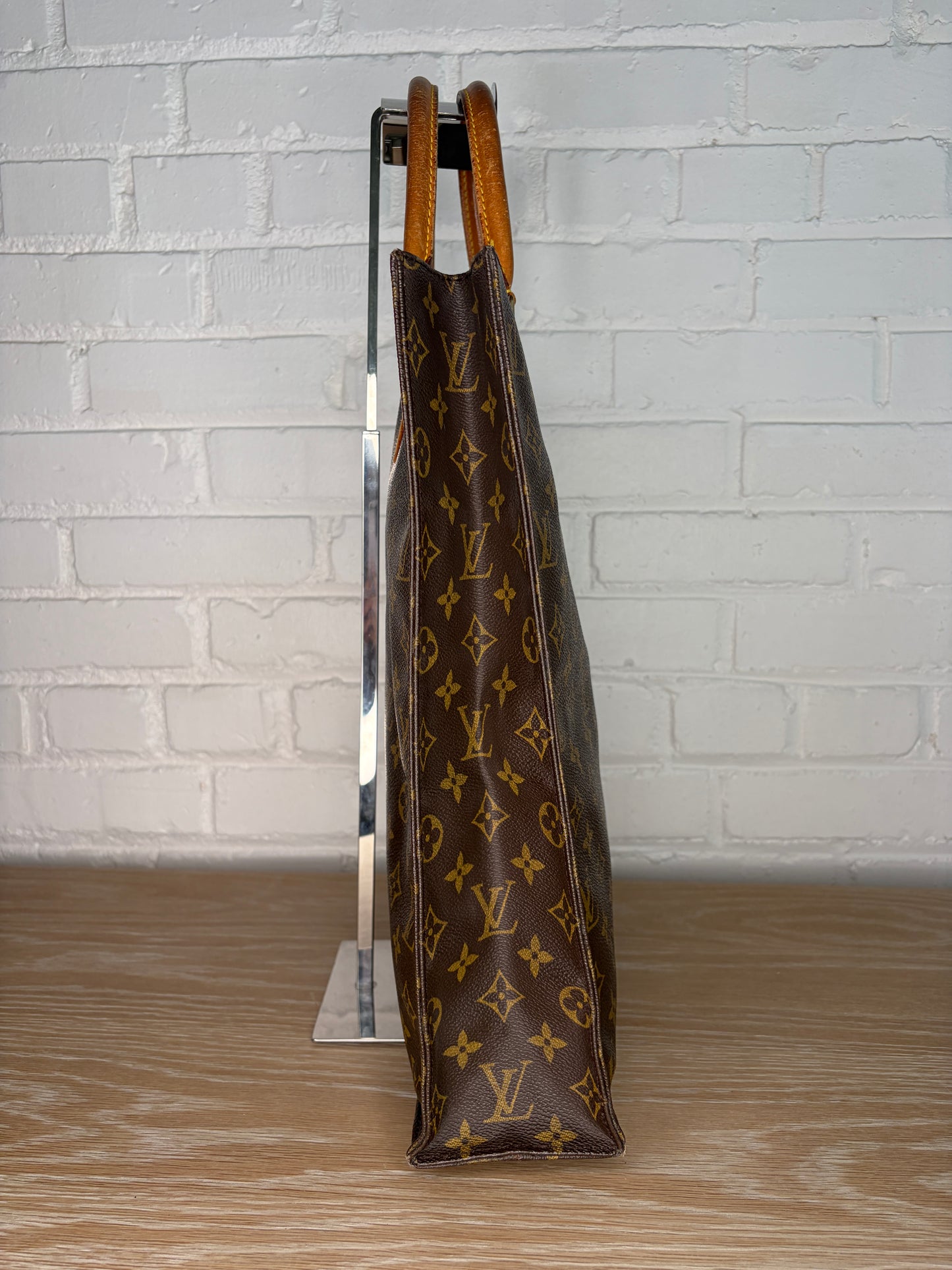 Louis Vuitton Monogram Sac Plat