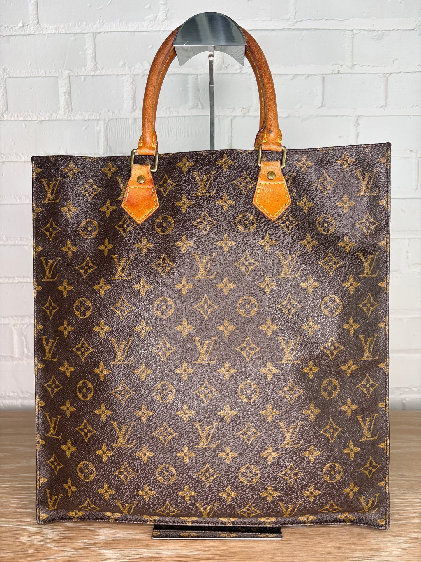 Louis Vuitton Monogram Sac Plat