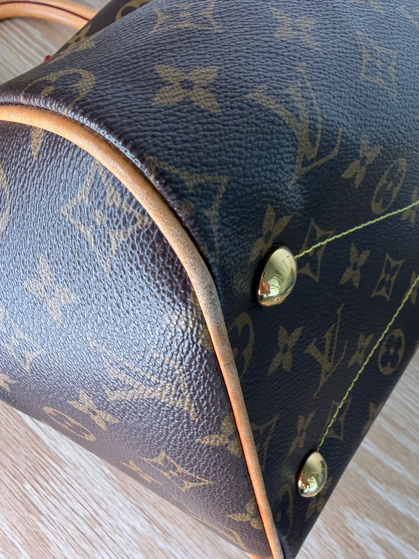 Louis Vuitton Tivoli GM