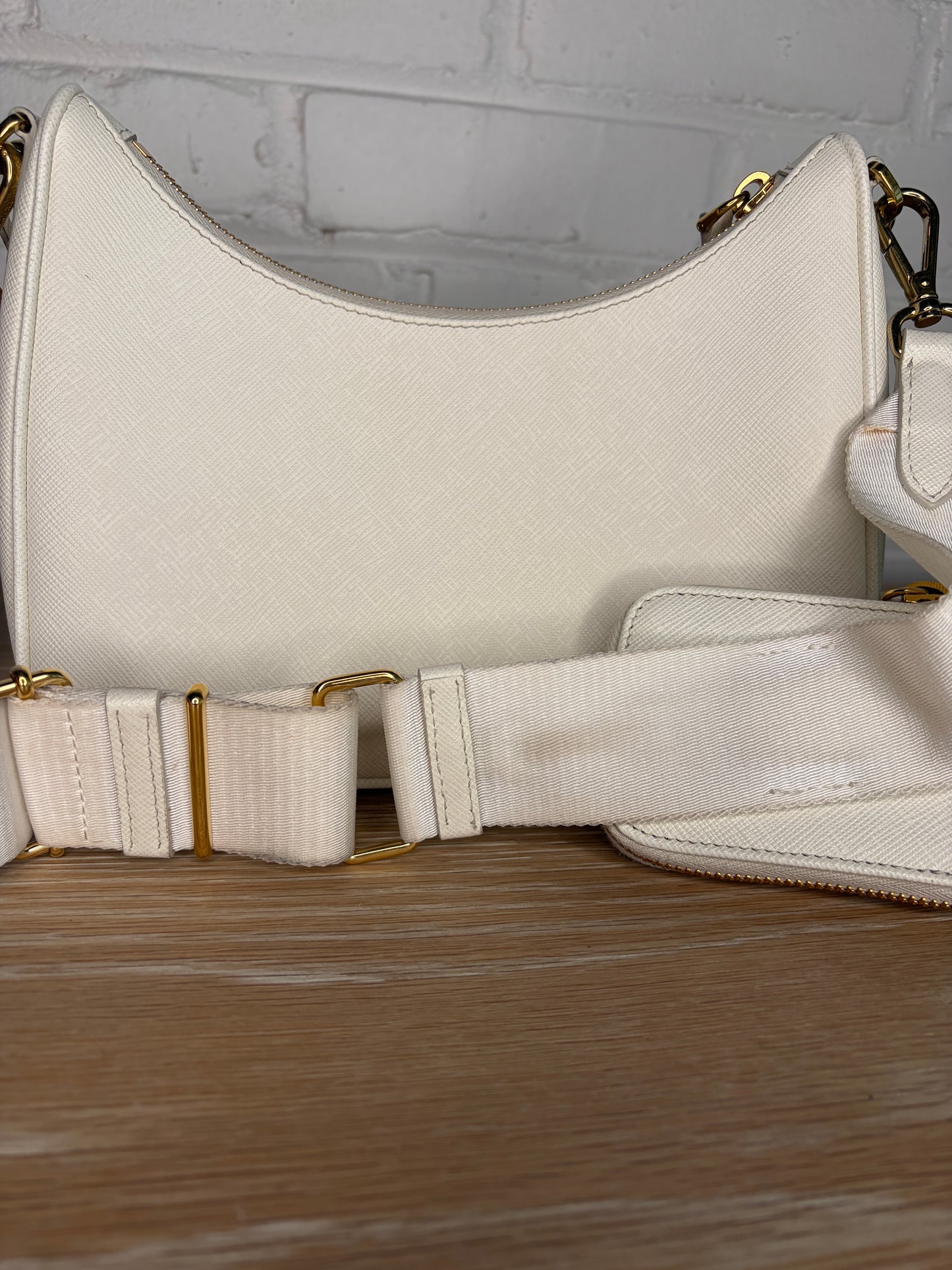 Prada Re-edition 2005 Shoulder Bag White