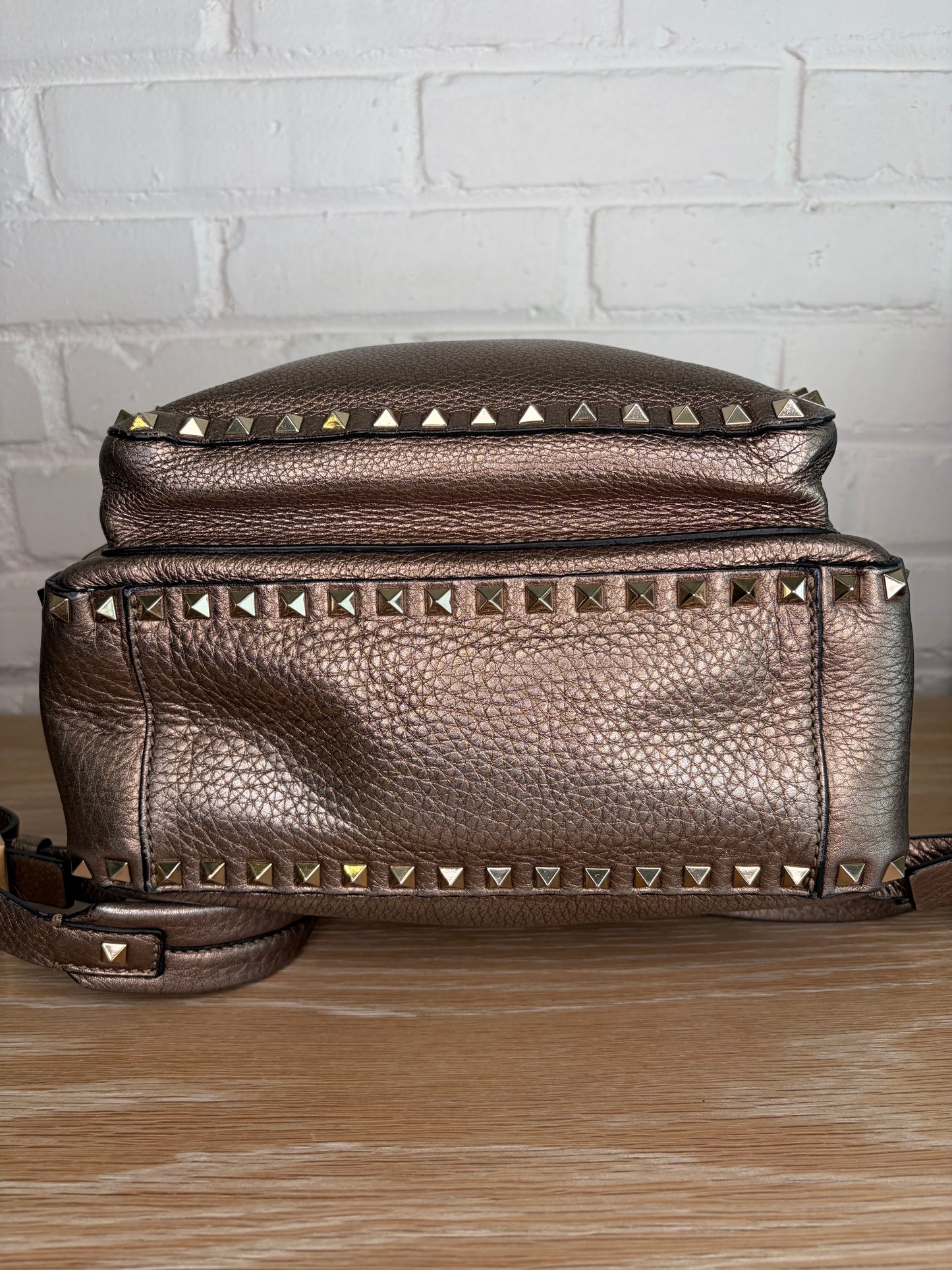Valentino Garavani Rockstud Backpack Medium Metallic Leather