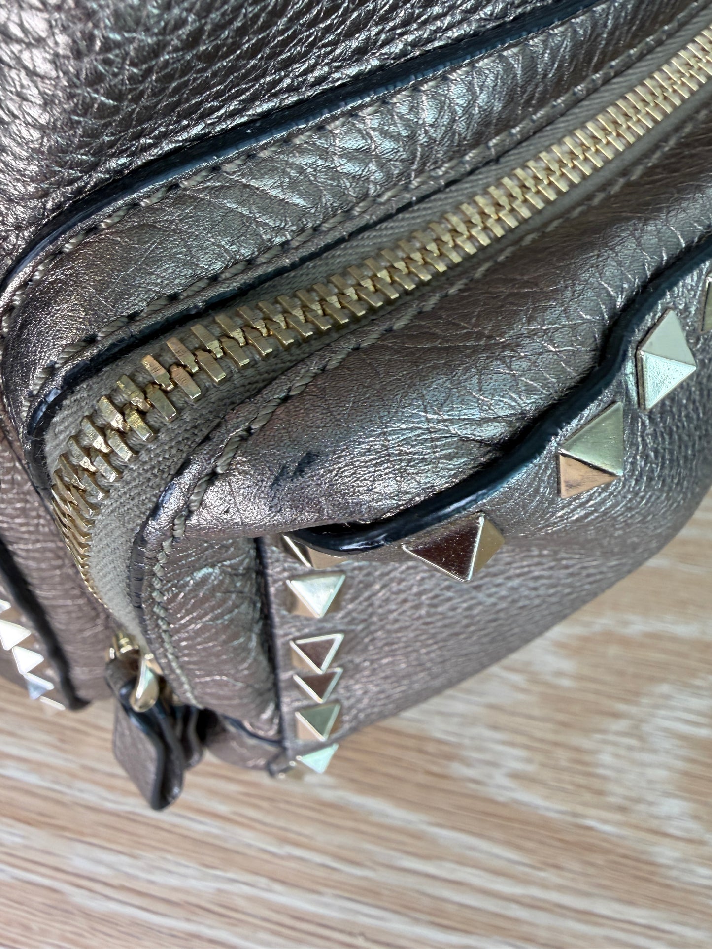 Valentino Garavani Rockstud Backpack Medium Metallic Leather